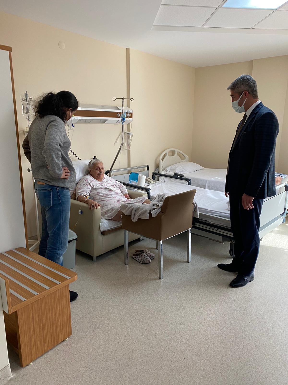 Ünlü tiyatro ve sinema sanatçısı Altan Karındaş vefat etti