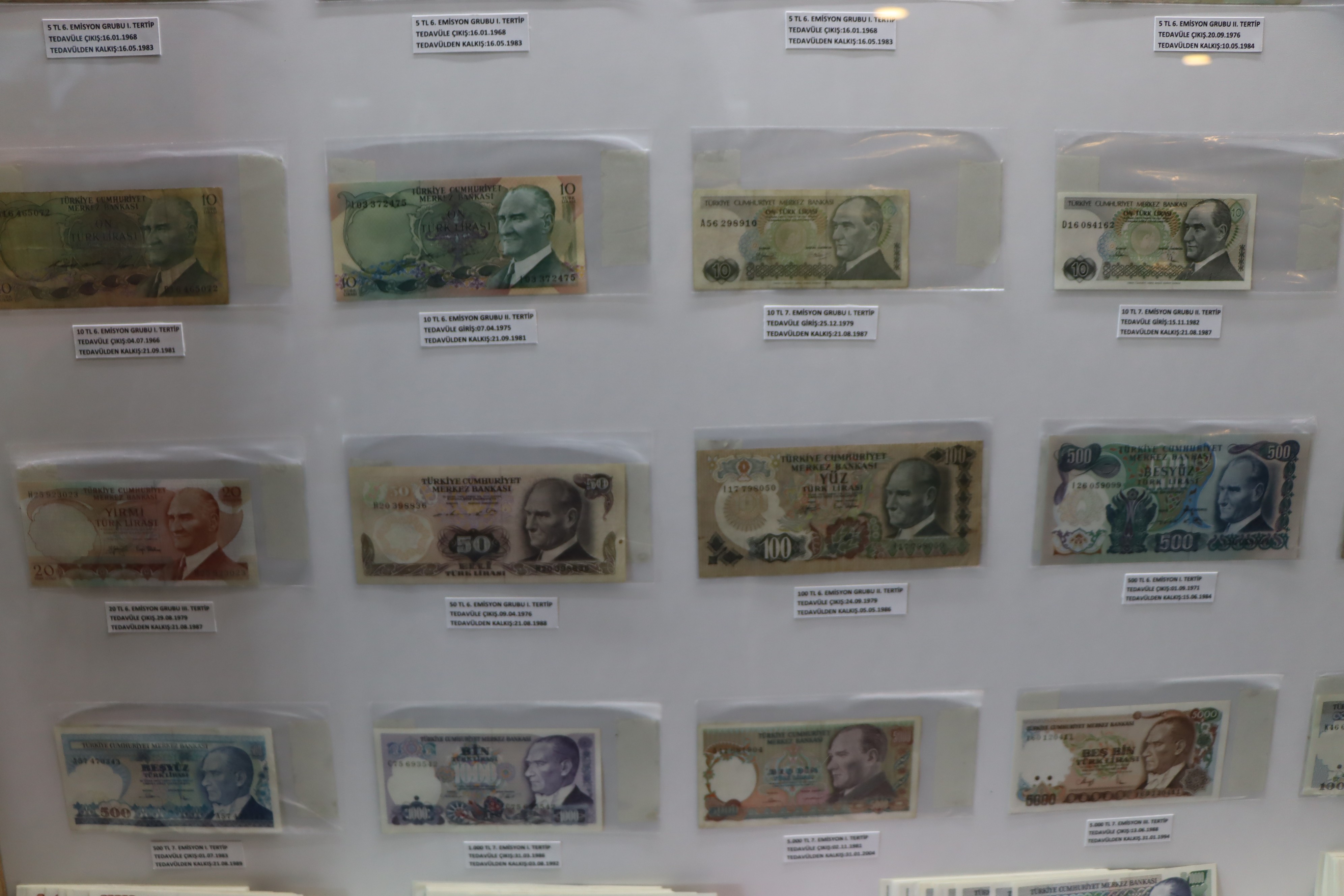 39 yılda 100 kilo madeni para ile 15 bin banknot topladı