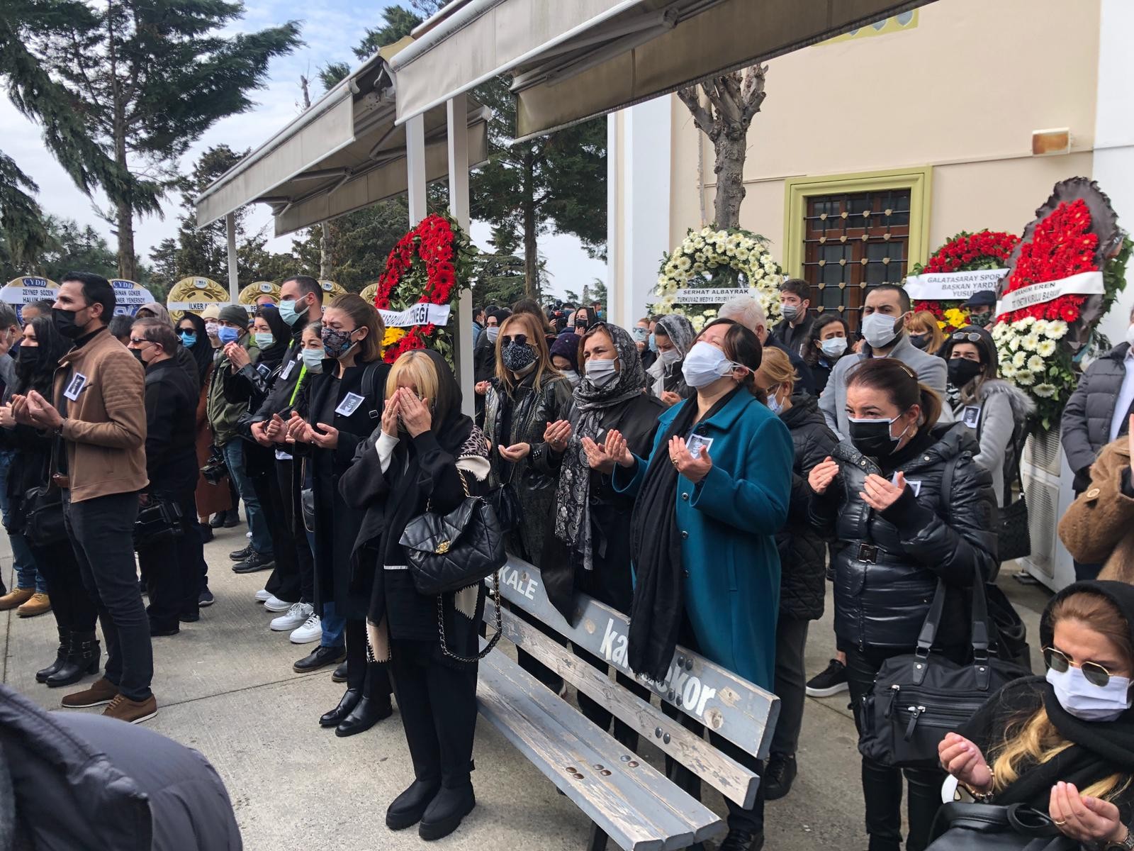 Usta oyuncu Rasim Öztekin son yolculuğuna uğurlanıyor