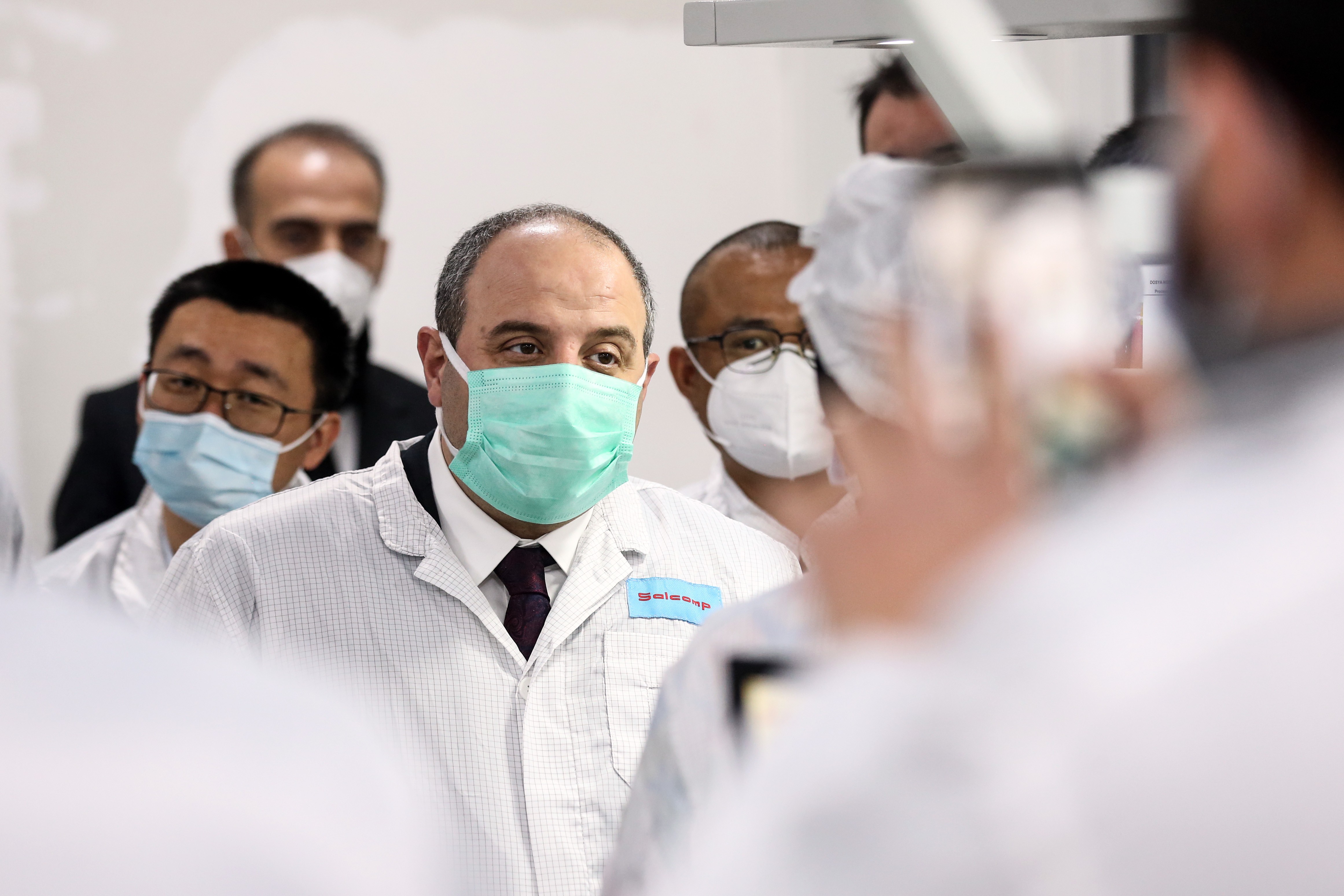 Bakan Varank'tan 'Xiaomi' açıklaması: Önümüzdeki ay satışa çıkıyor!