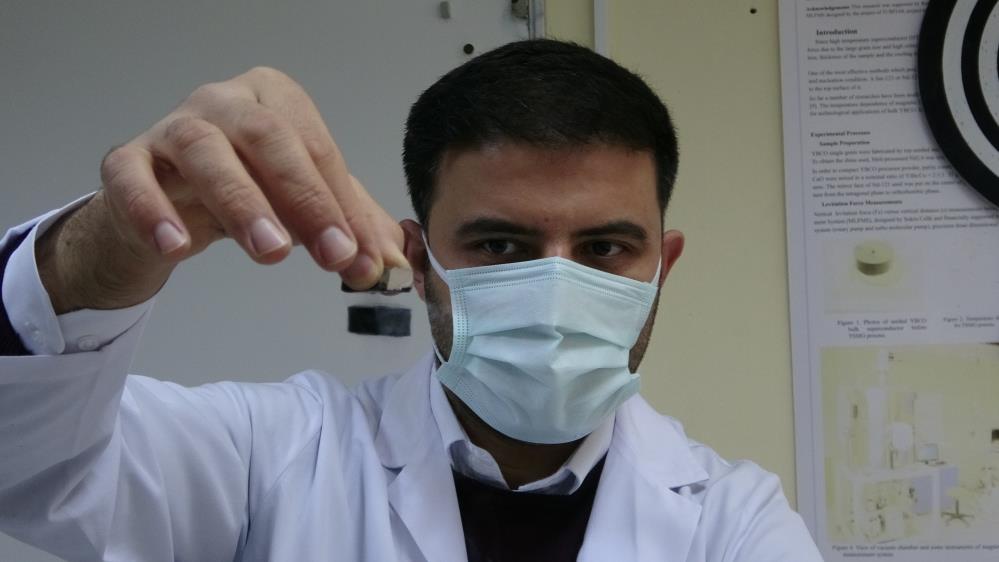 Türkiye'nin en büyük tek kristal süperiletkeni Rize'de üretildi