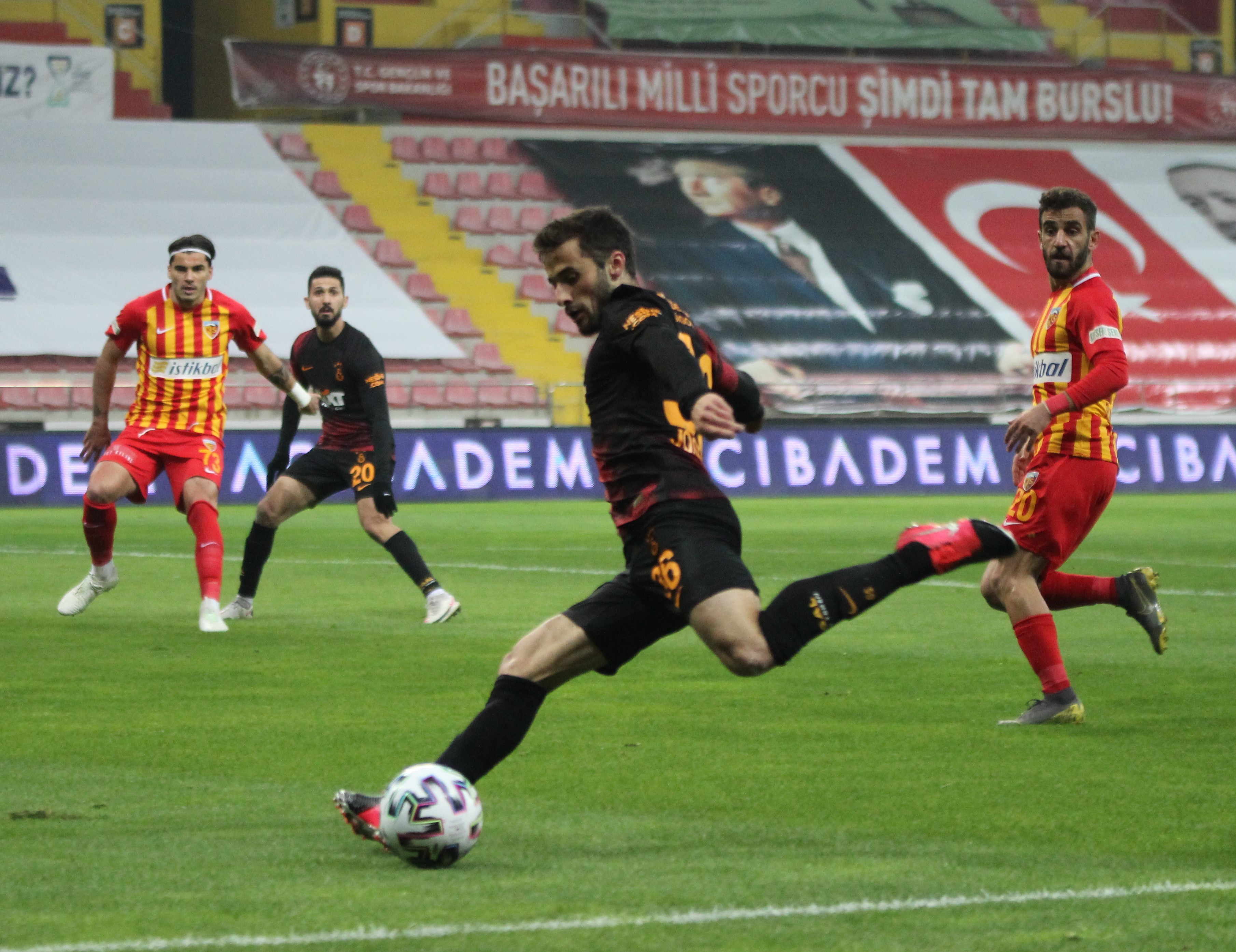 ÖZET İZLE| Kayserispor 0-3 Galatasaray Maç Özeti ve Golleri İzle
