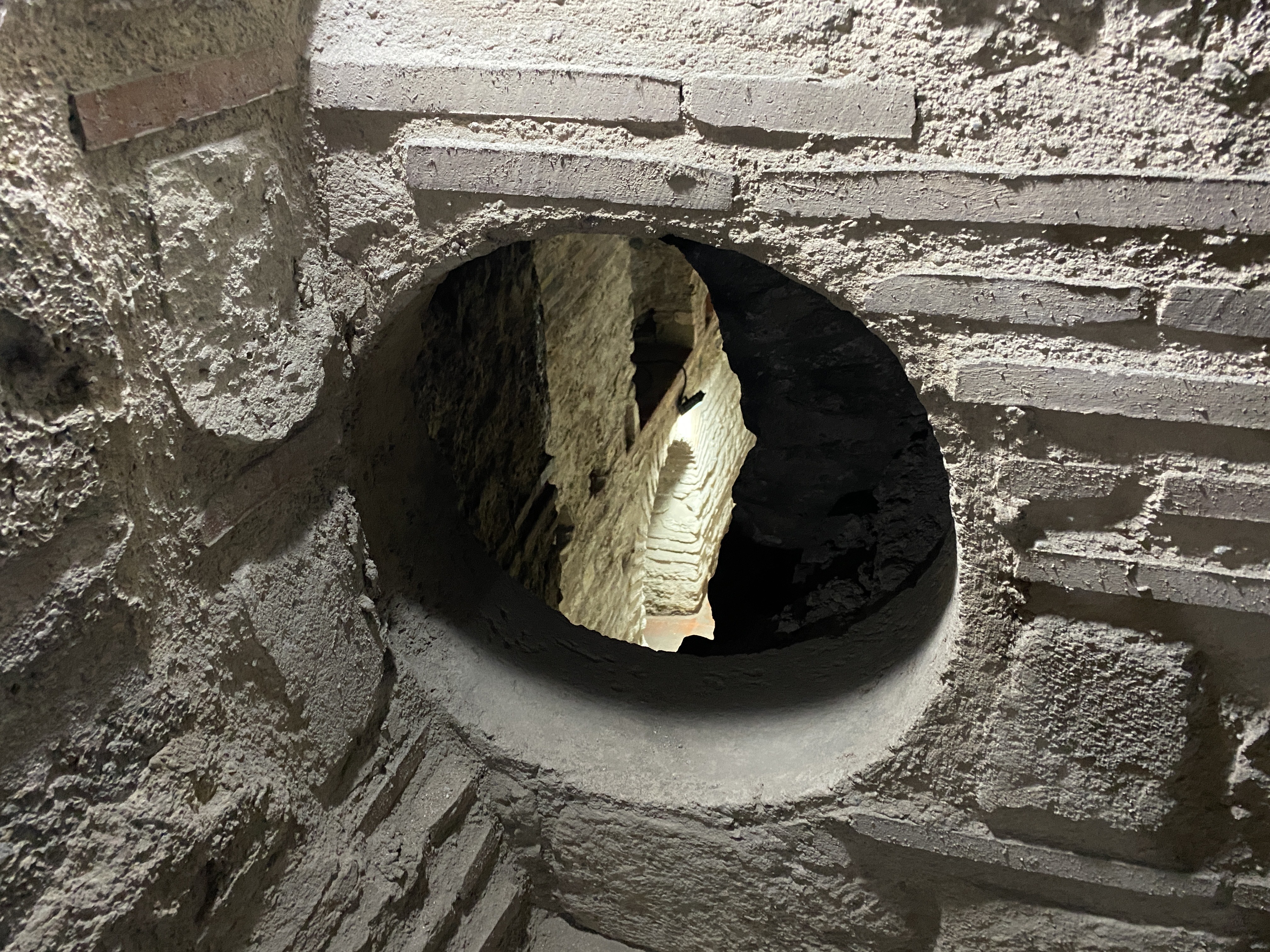 Anemas Zindanları’ndaki Bizans kalıntıları böyle görüntülendi