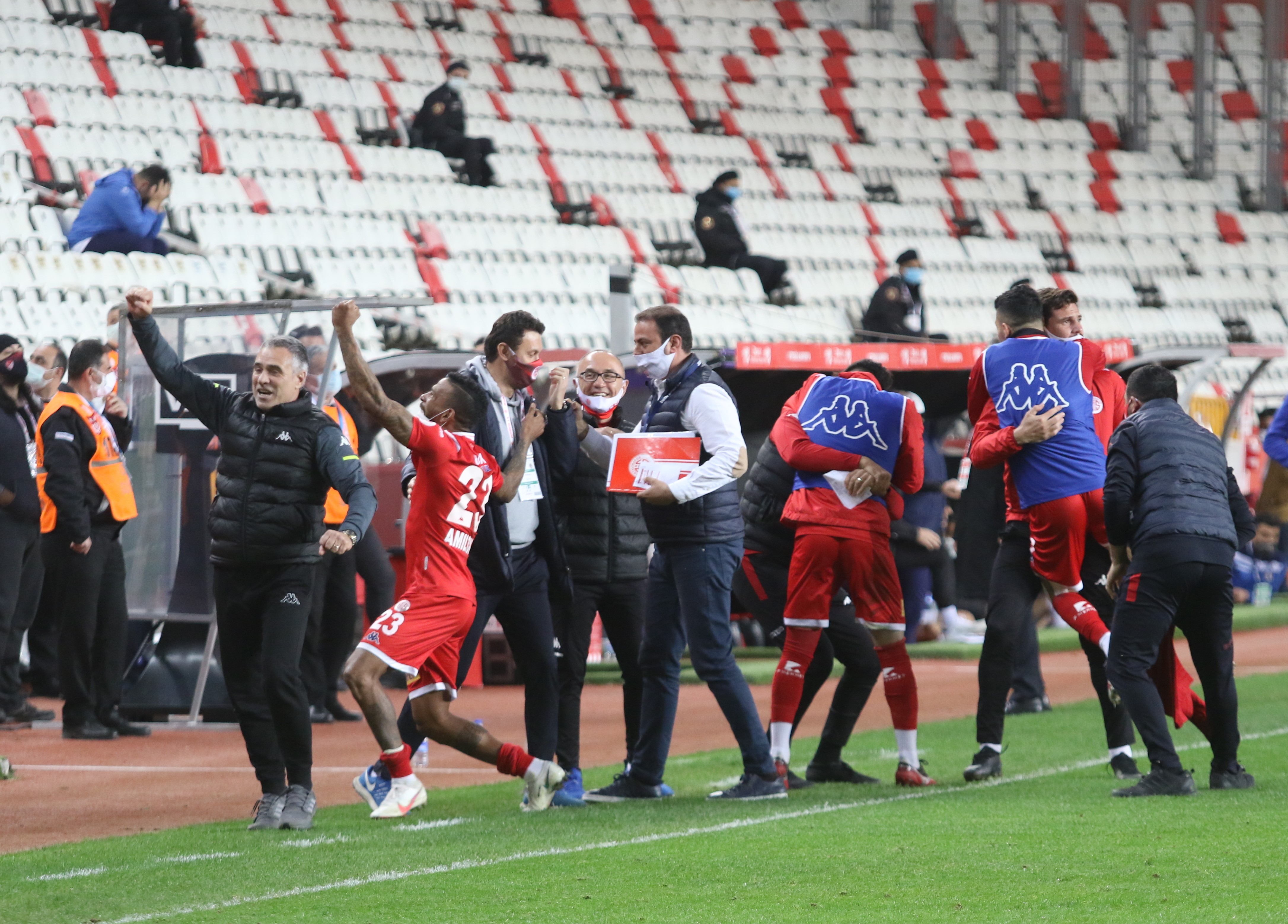 FT Antalyaspor, Ziraat Türkiye Kupası'nda finale yükseldi