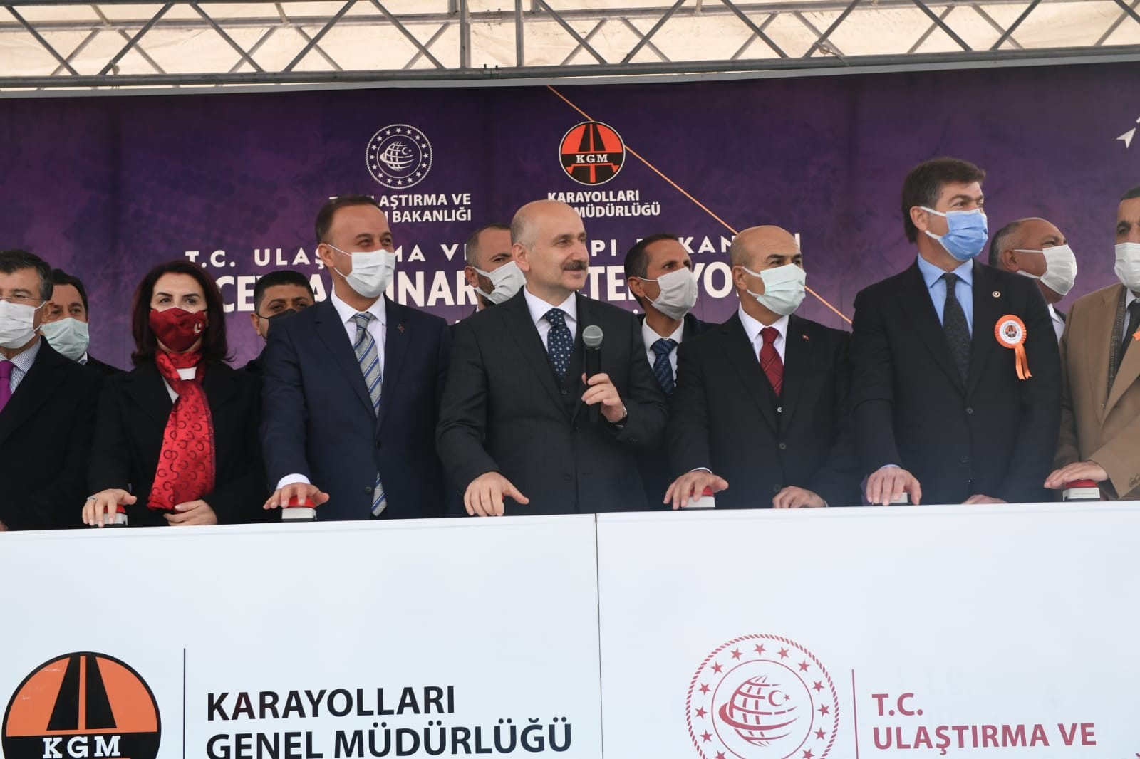 Bakan Karaismailoğlu, Ceylanpınar-Kızıltepe karayolunun temel atma törenine katıldı