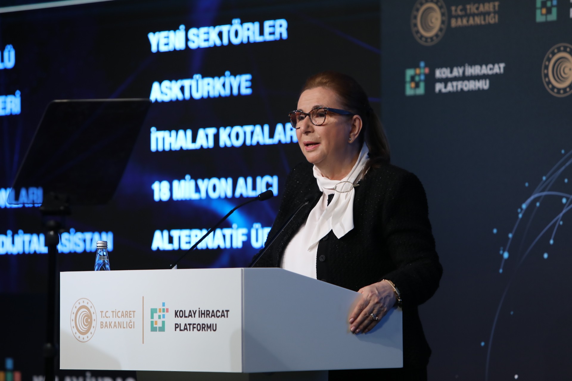 Bakan Pekcan: ''Kolay İhracat Platformu ile ihracatı tabana yaymayı hedefliyoruz''