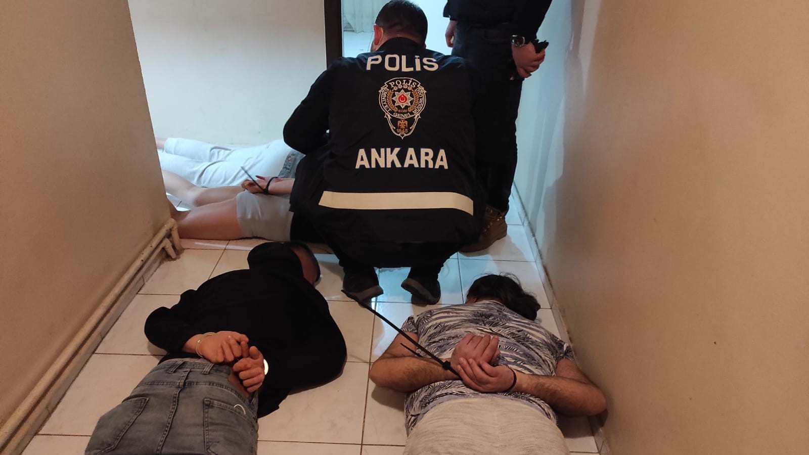 Ankara'da “Yarasa Kız” operasyonu: 115 gözaltı