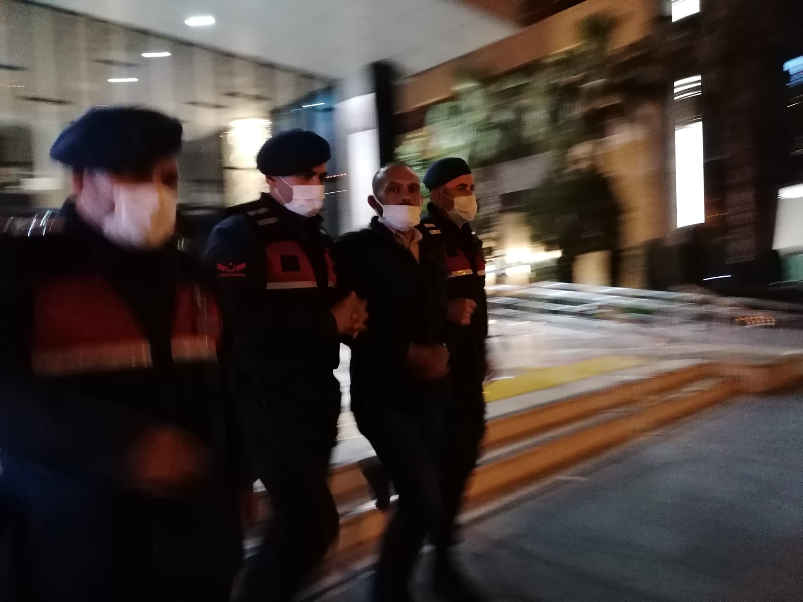 Sevgilisi tarafından darp edilen Beyza: “Başkaları gibi ölmek istemiyorum”