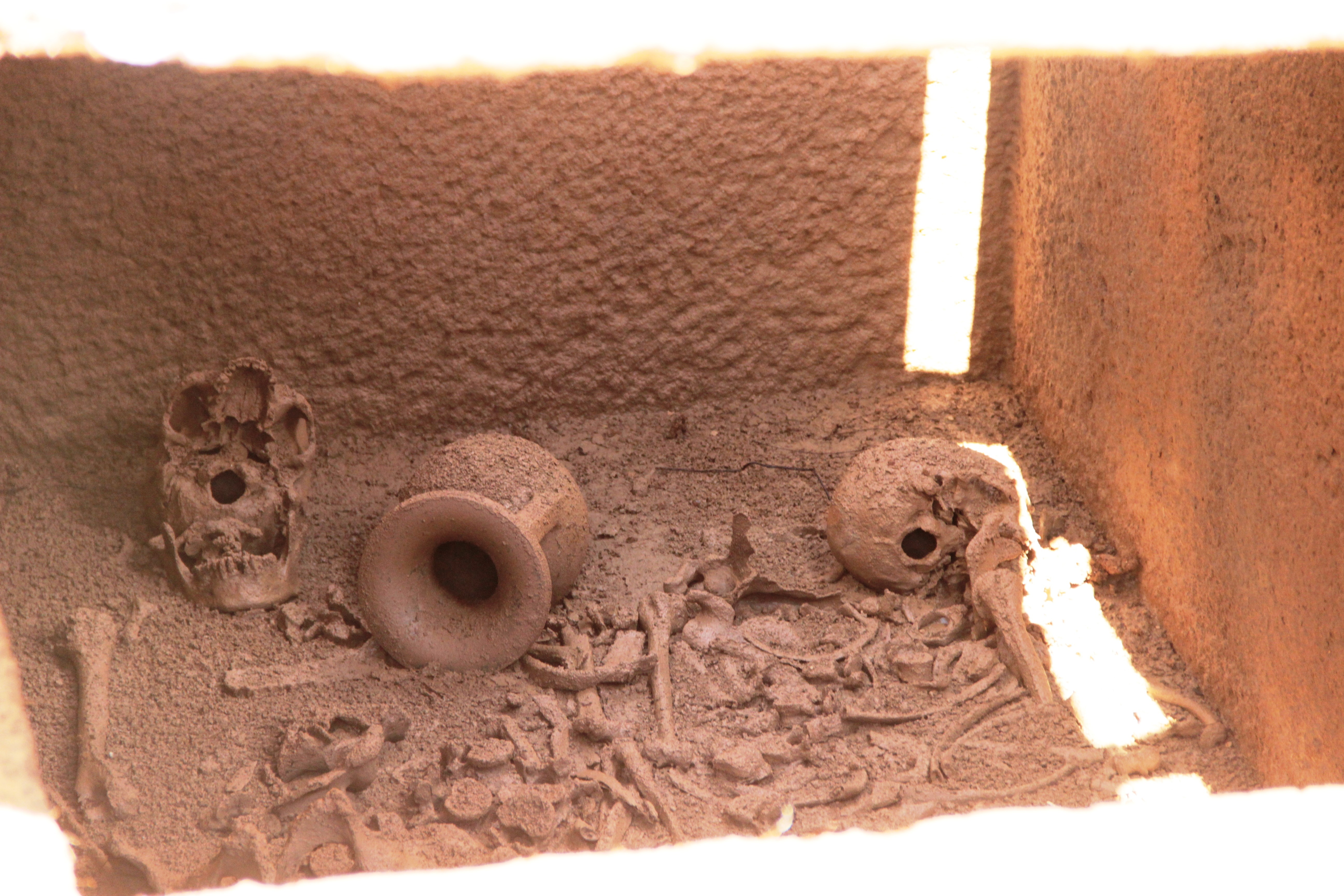 2400 yıl sonra lahit mezar gün yüzüne çıktı!