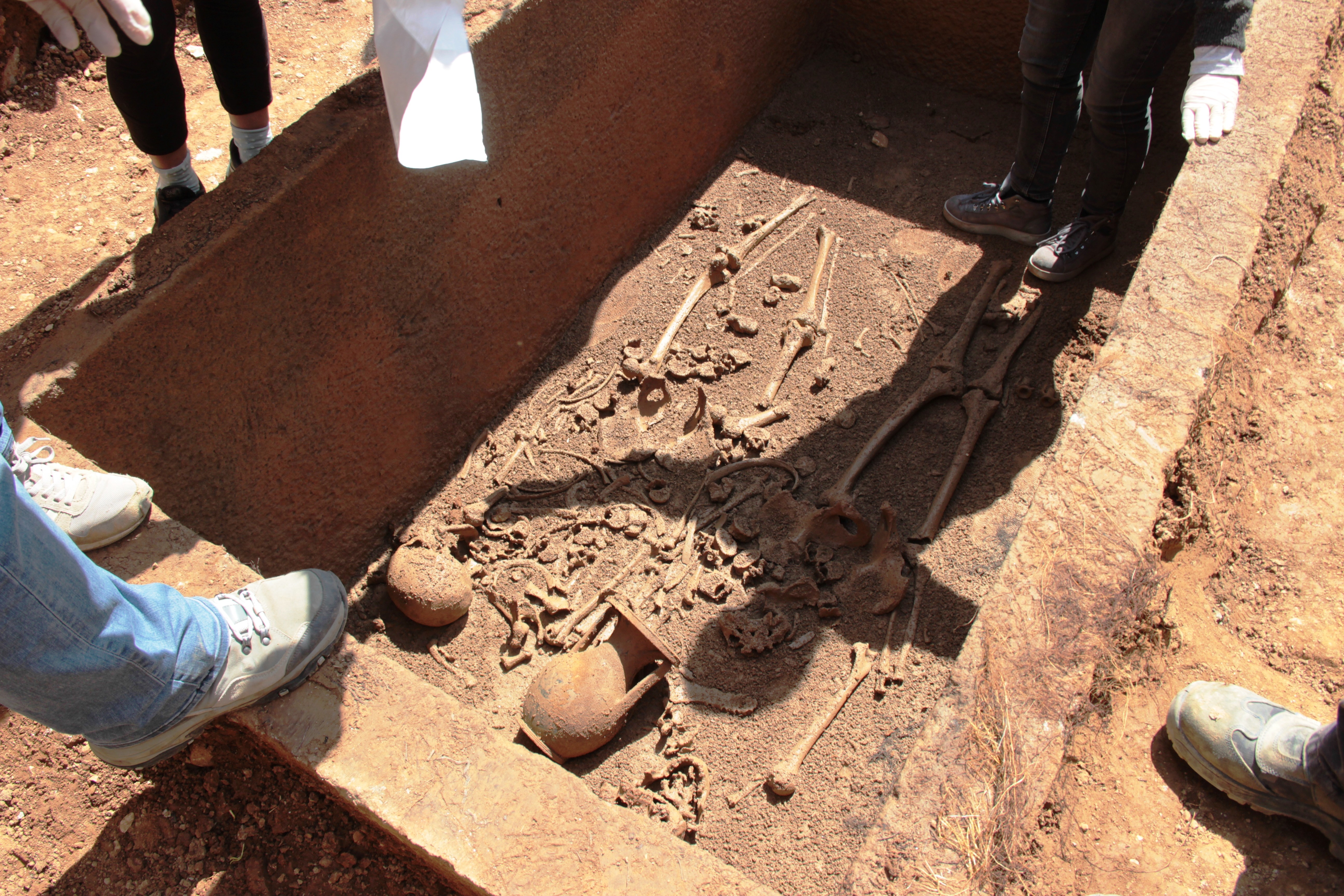 2400 yıl sonra lahit mezar gün yüzüne çıktı!