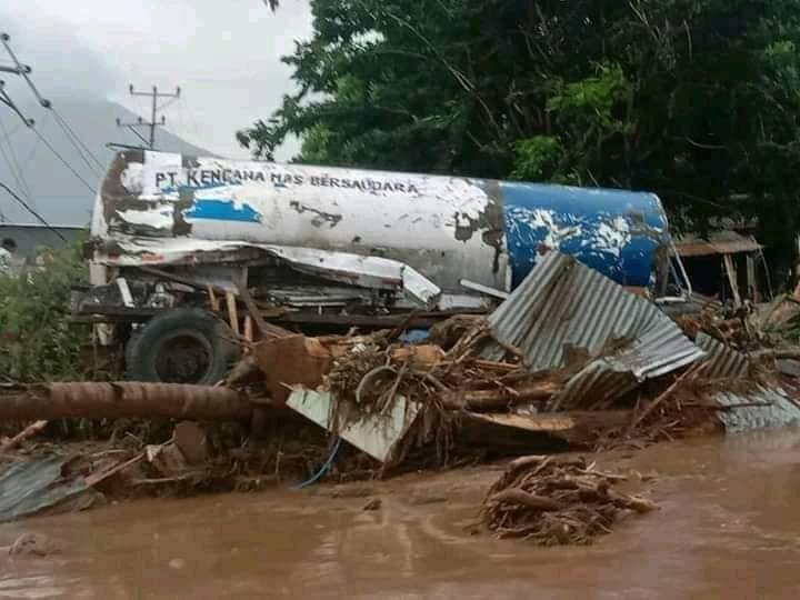 Endonezya’da sel ve heyelan felaketi: 23 ölü, 9 yaralı