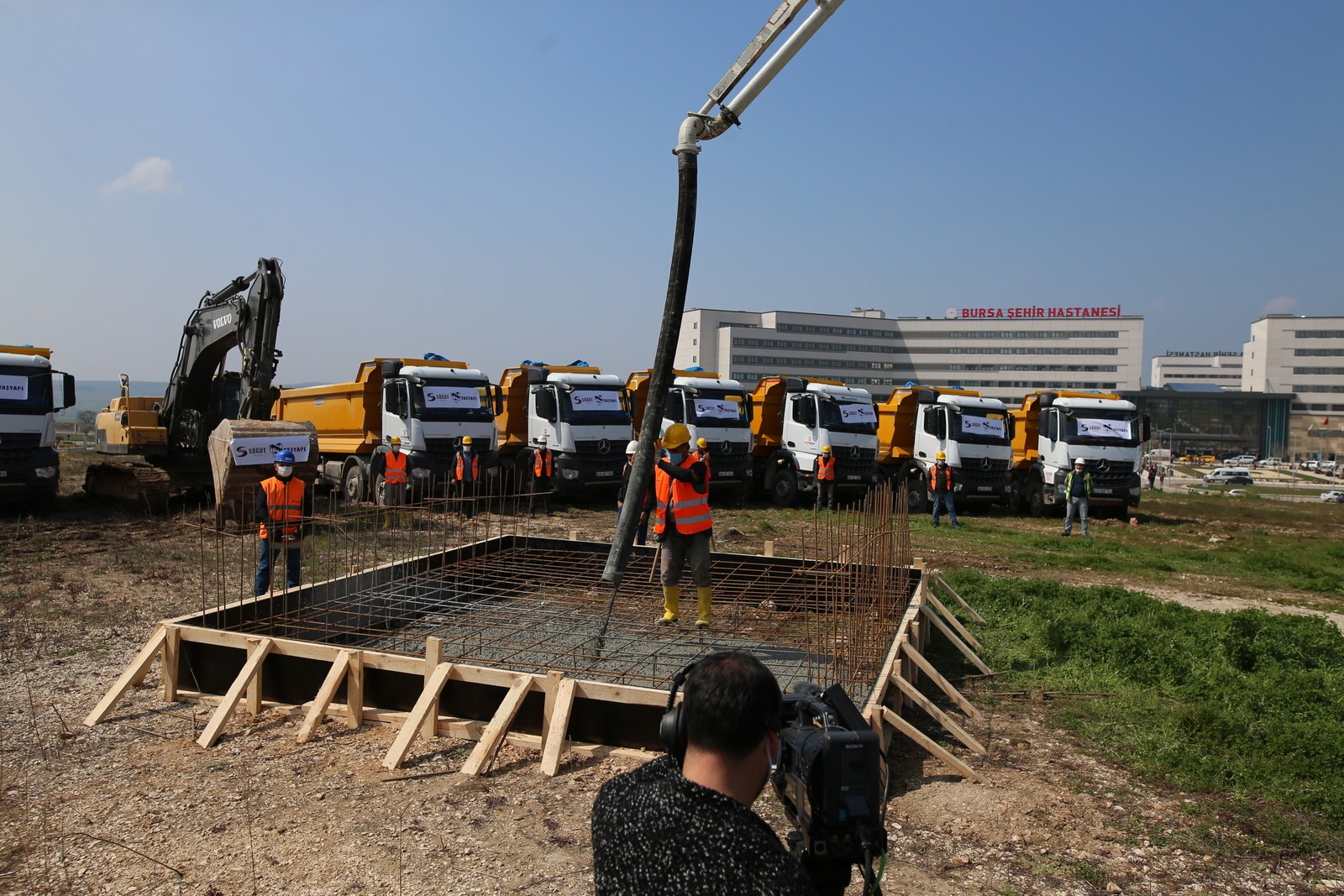 Bakan Karaismailoğlu, Bursa Şehir Hastanesi metro hattının temelini attı