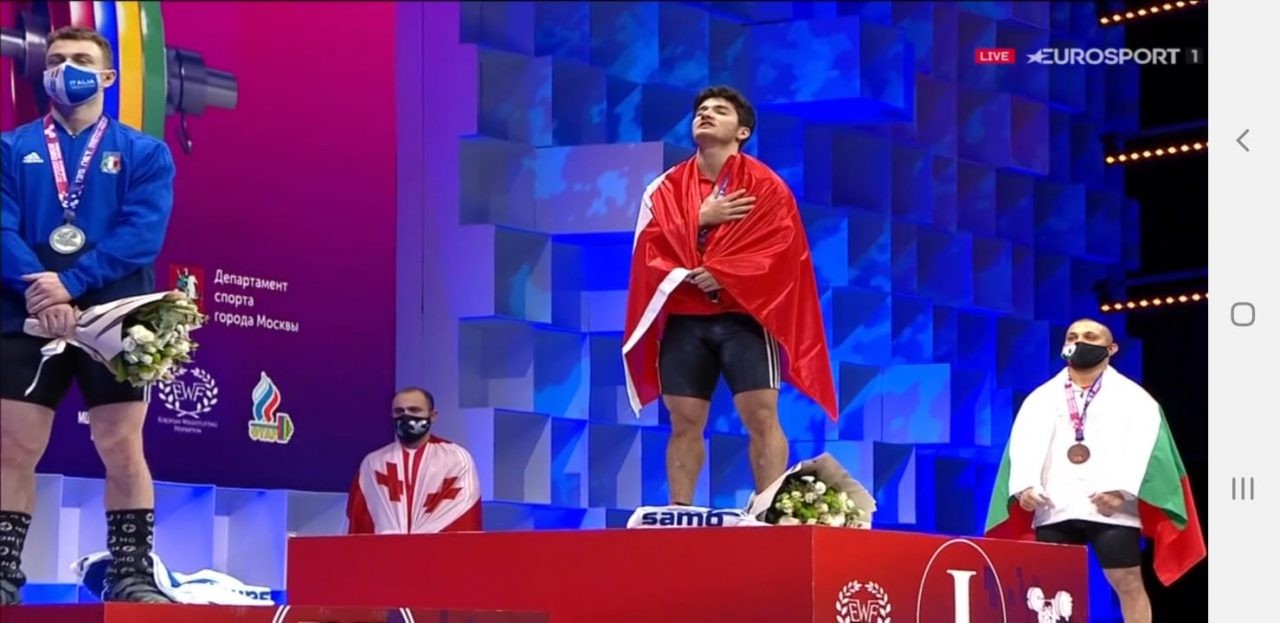 Muhammed Furkan Özbek, halterde Avrupa şampiyonu