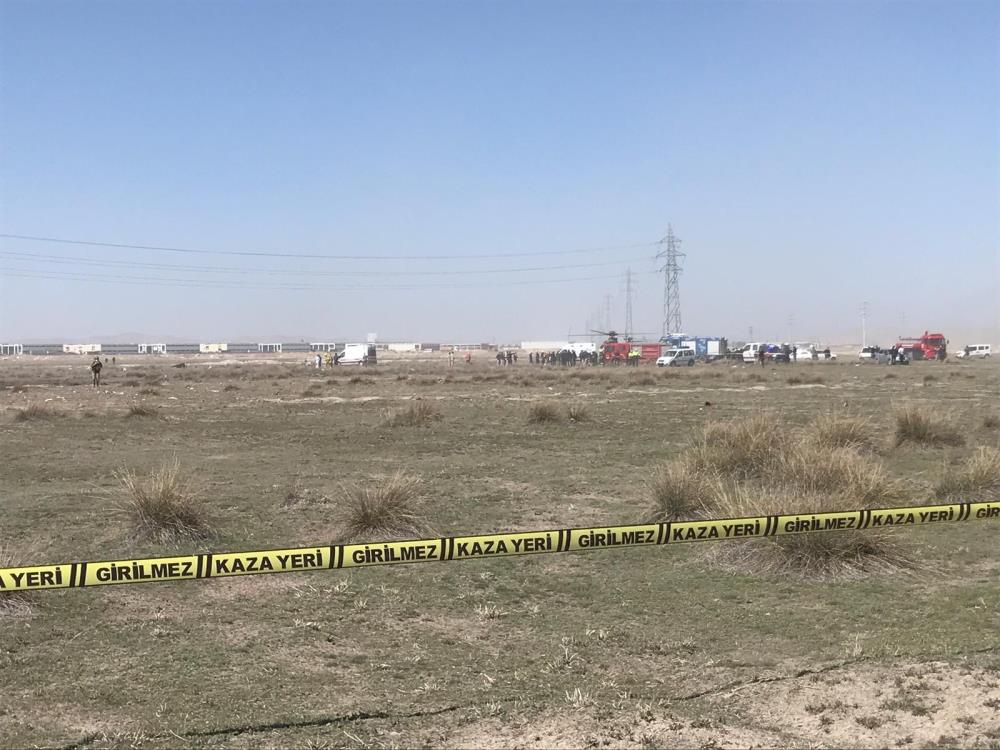 Son dakika! Konya'da askeri gösteri uçağı düştü... 1 pilot şehit