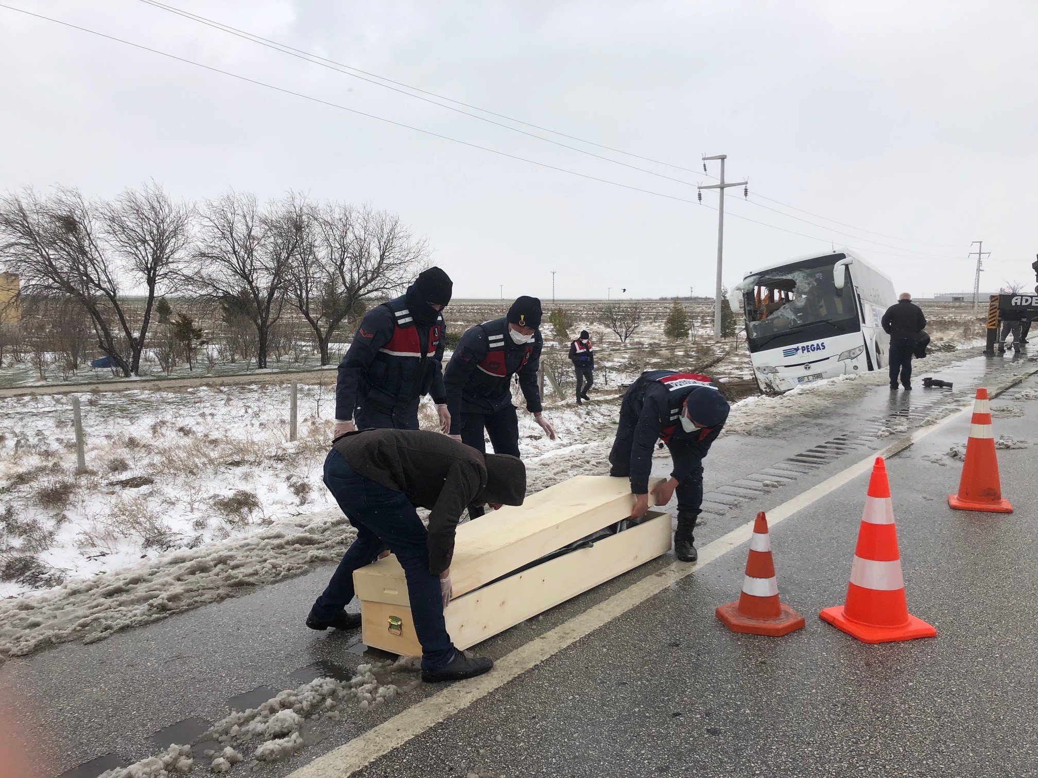 Konya ‘da 2 tur otobüsü kaza yaptı: 1 ölü, 40’dan fazla yaralı
