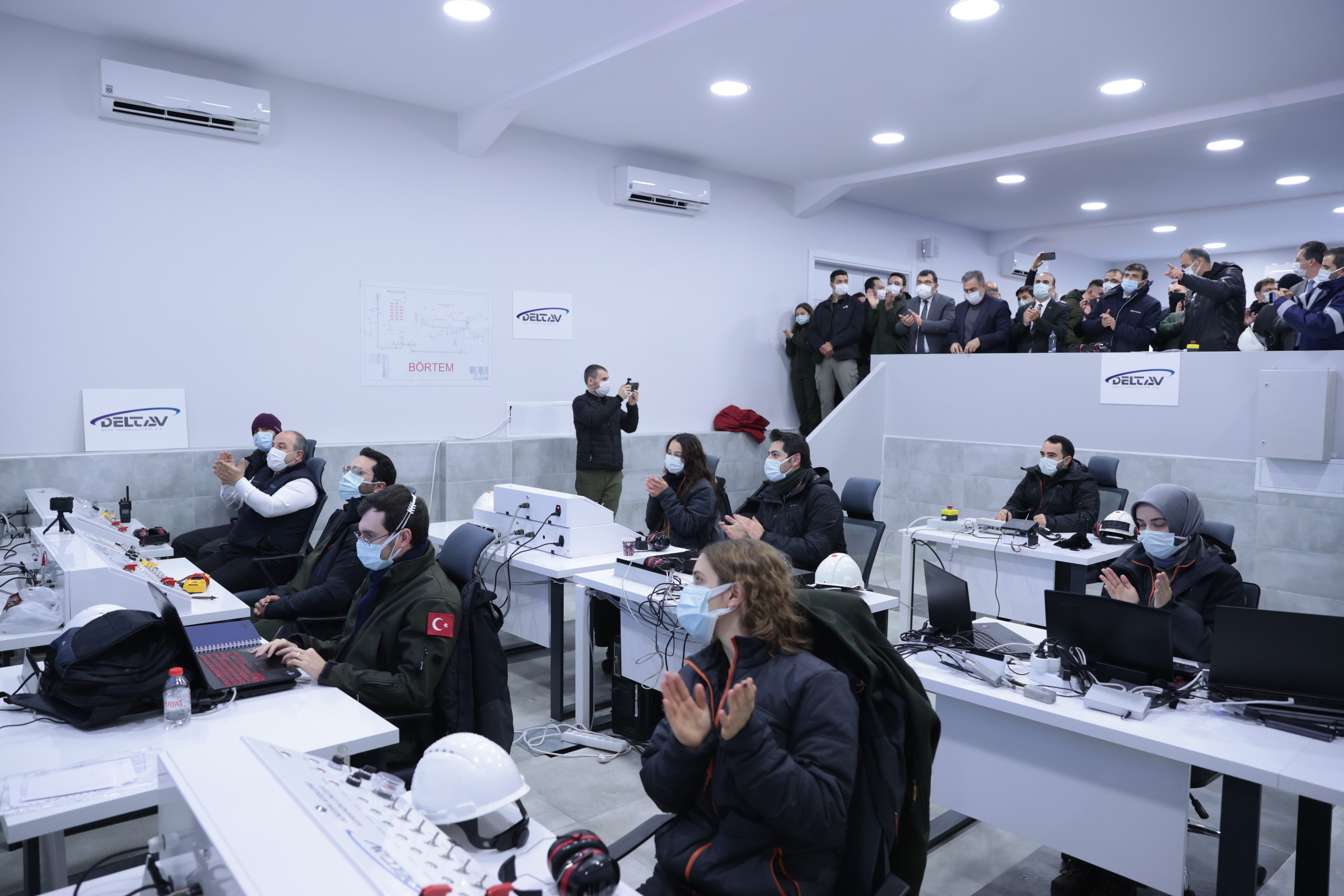 Ay'a gönderilecek araç için ilk ateşleme gerçekleşti!