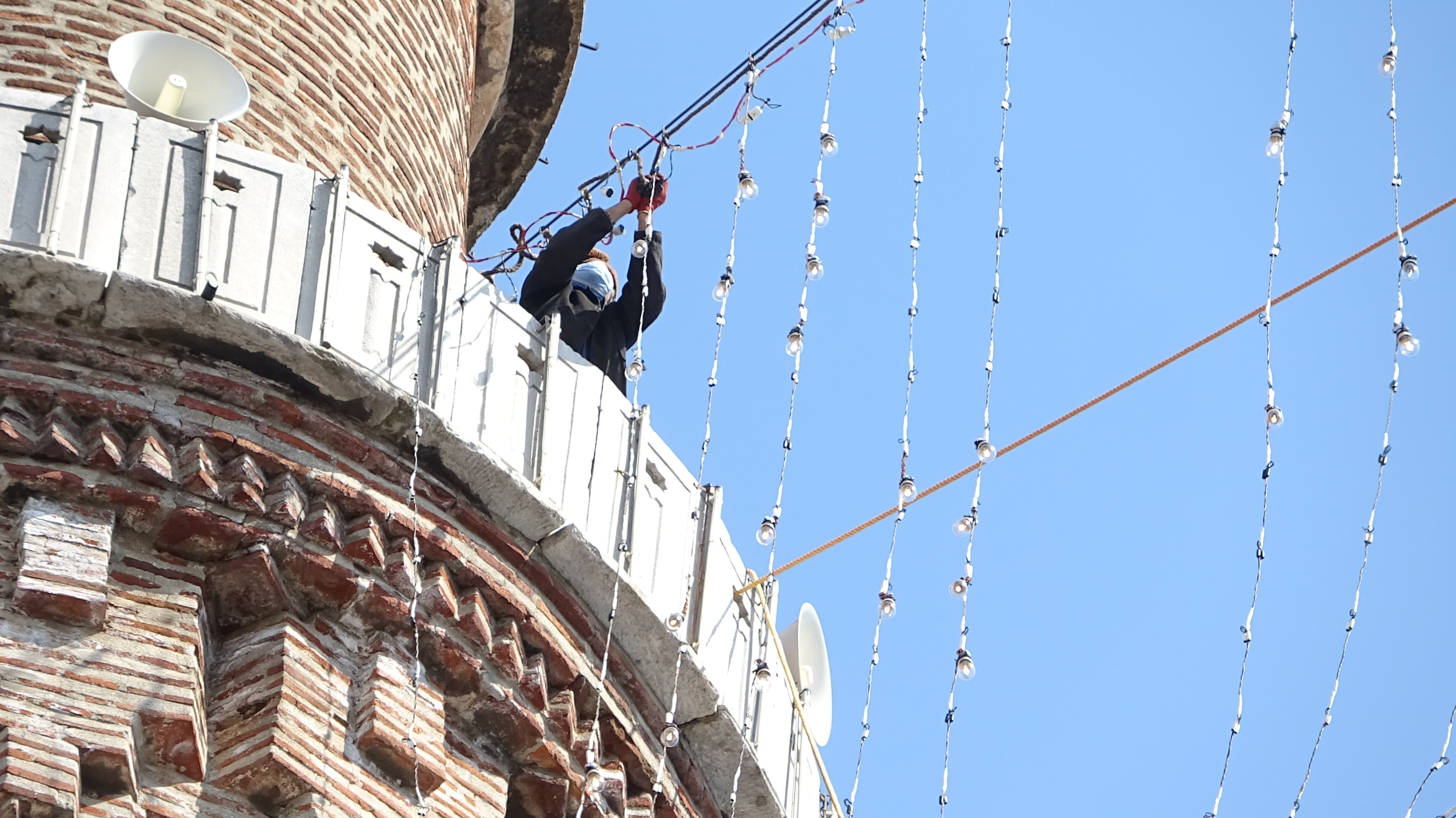 Ulu Cami'ye Ramazan mahyası asıldı