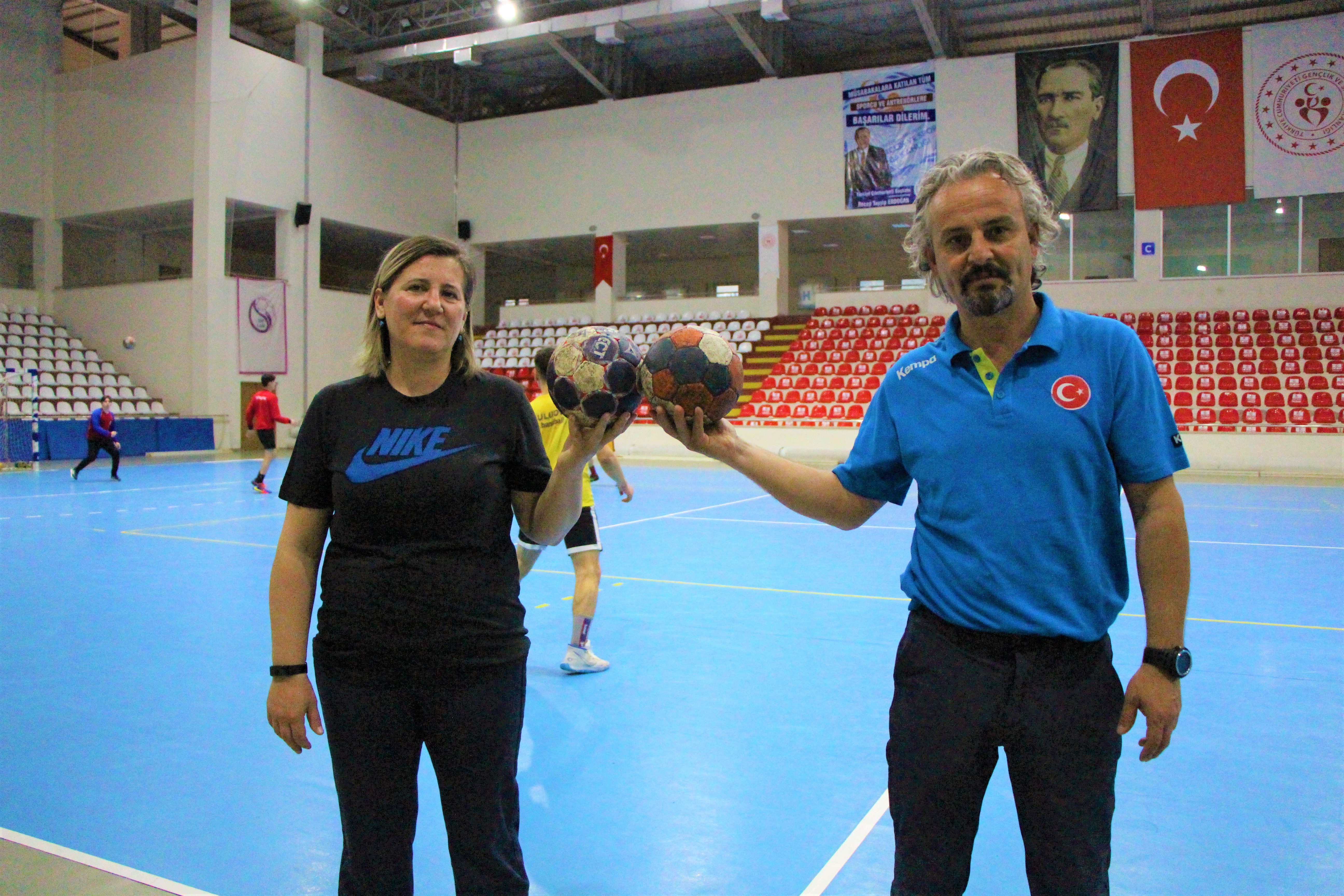 Bu takımı karı-koca çalıştırıyor