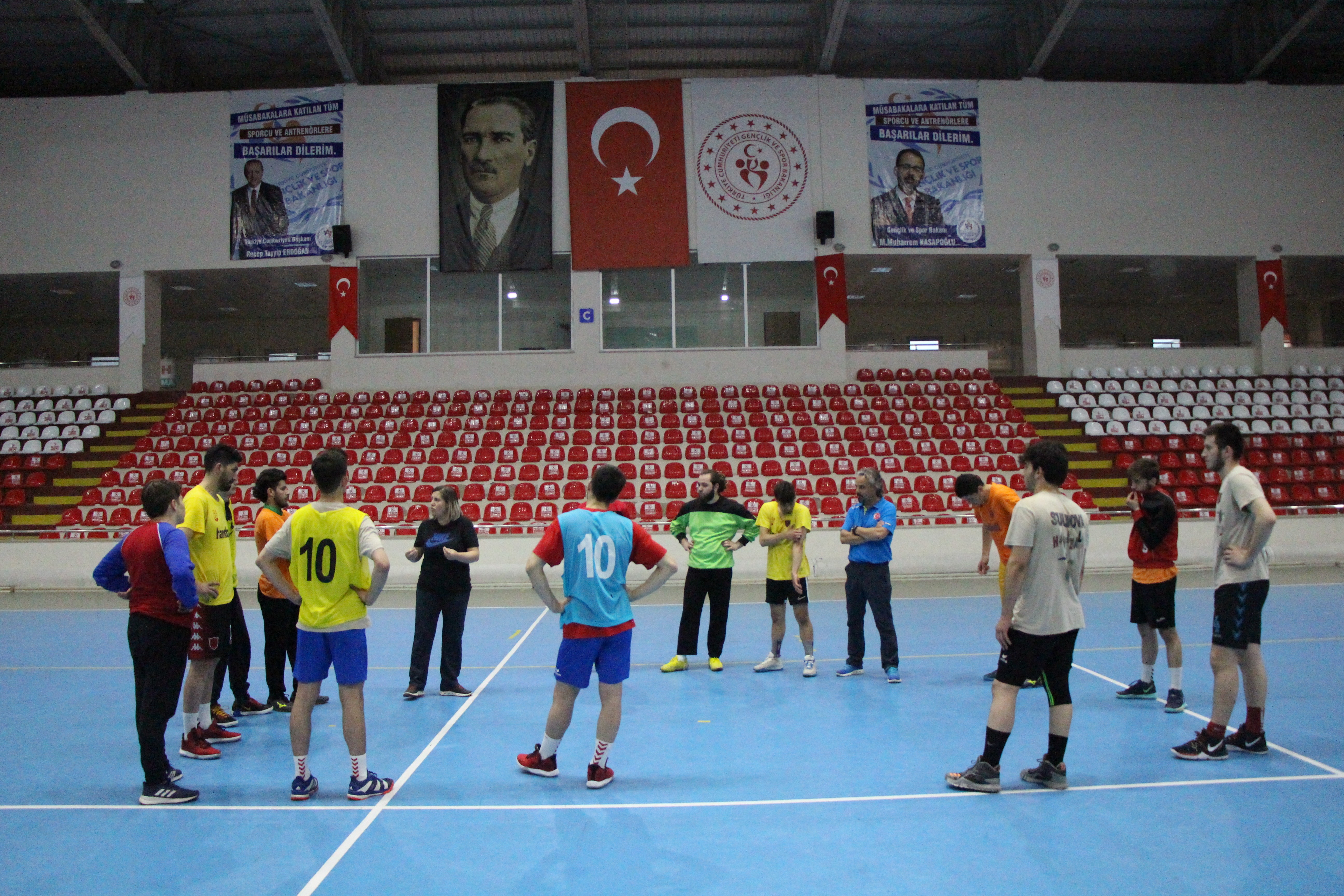 Bu takımı karı-koca çalıştırıyor