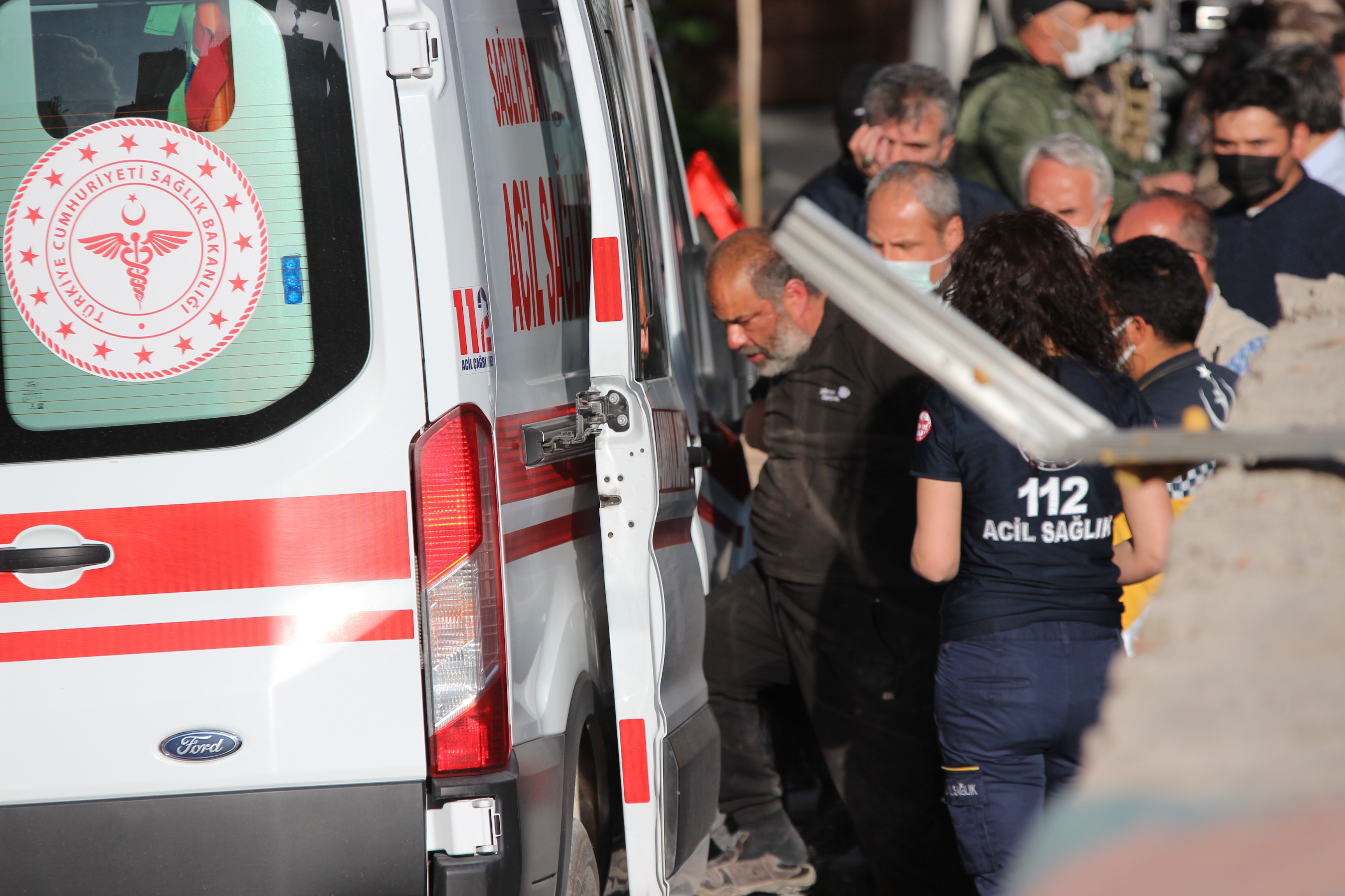 Özel harekat polislerinden aksiyon filmlerini aratmayan operasyon