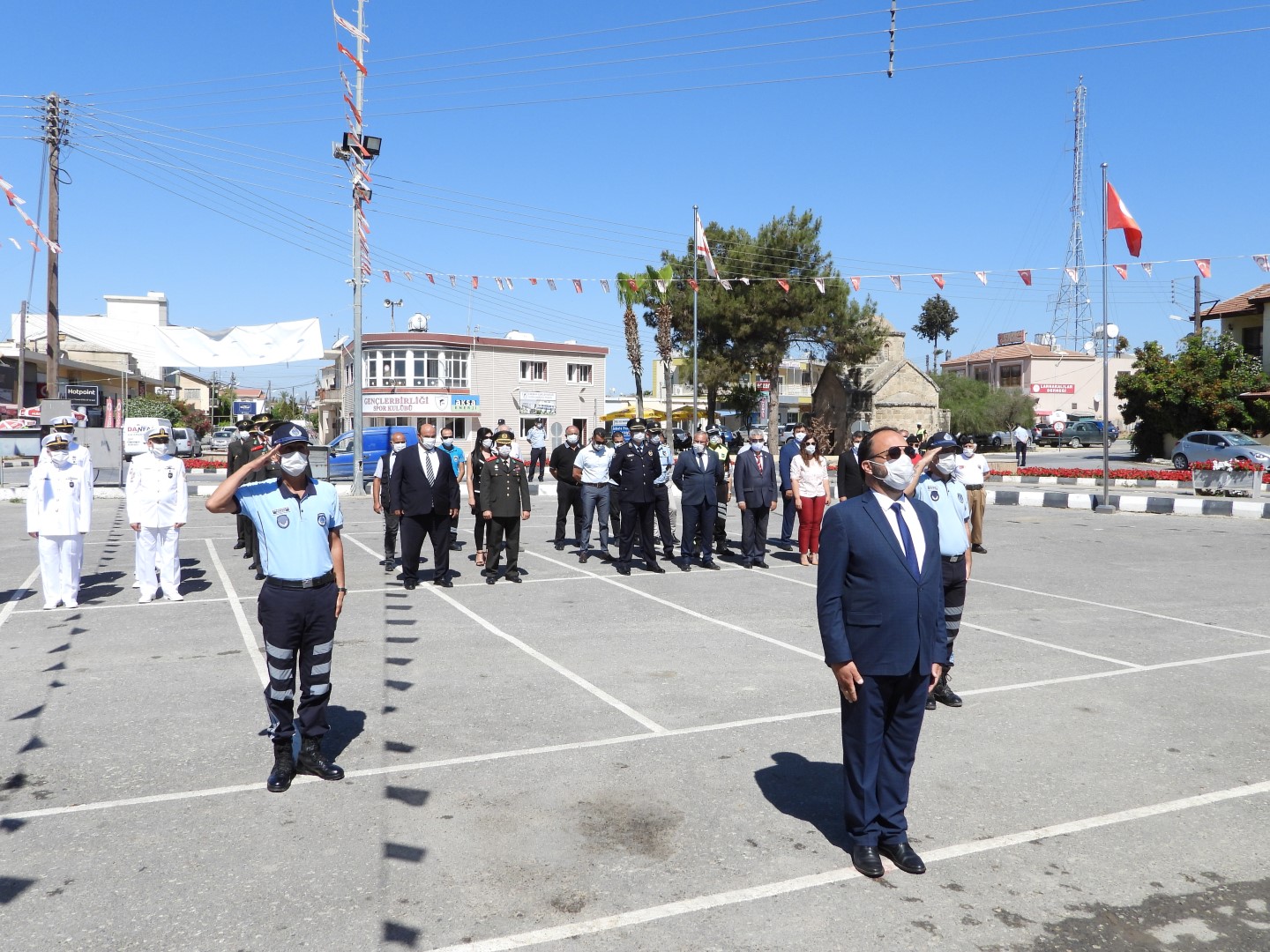 İskele'deki tören Atatürk Anıtı önünde düzenlendi