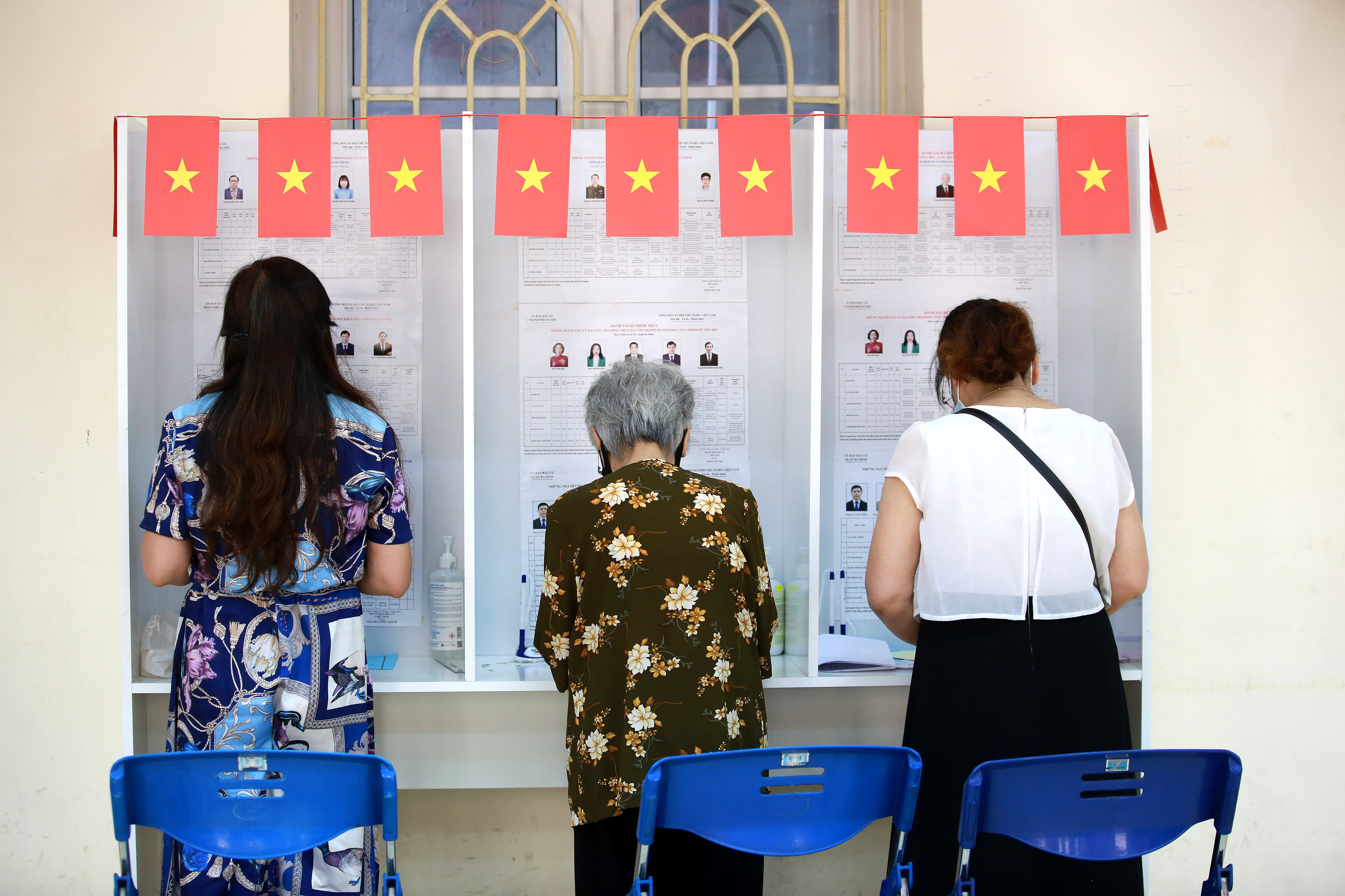 Vietnam’da halk Ulusal Meclis seçimleri için sandık başında
