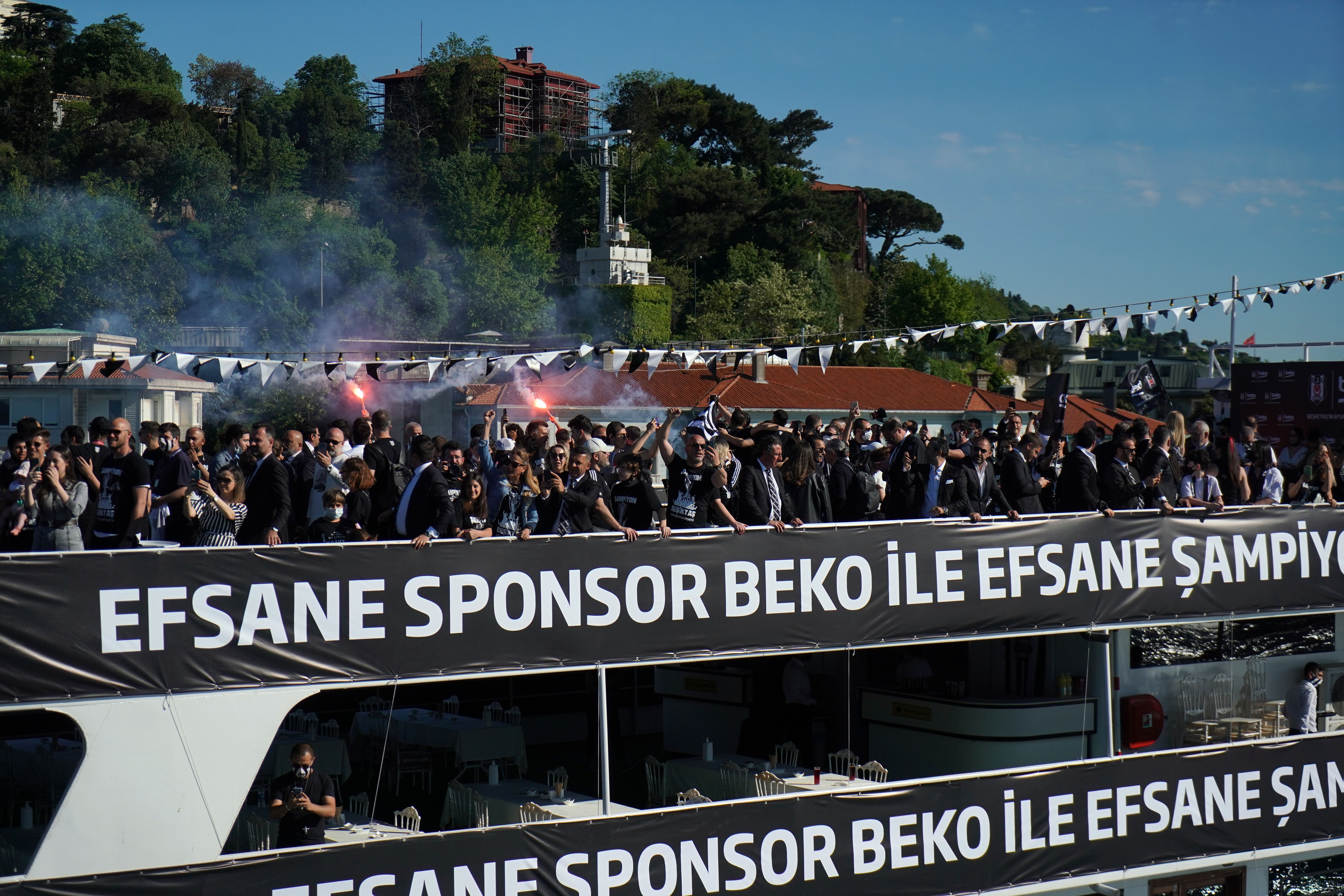Beşiktaş donanması Boğaz'da!