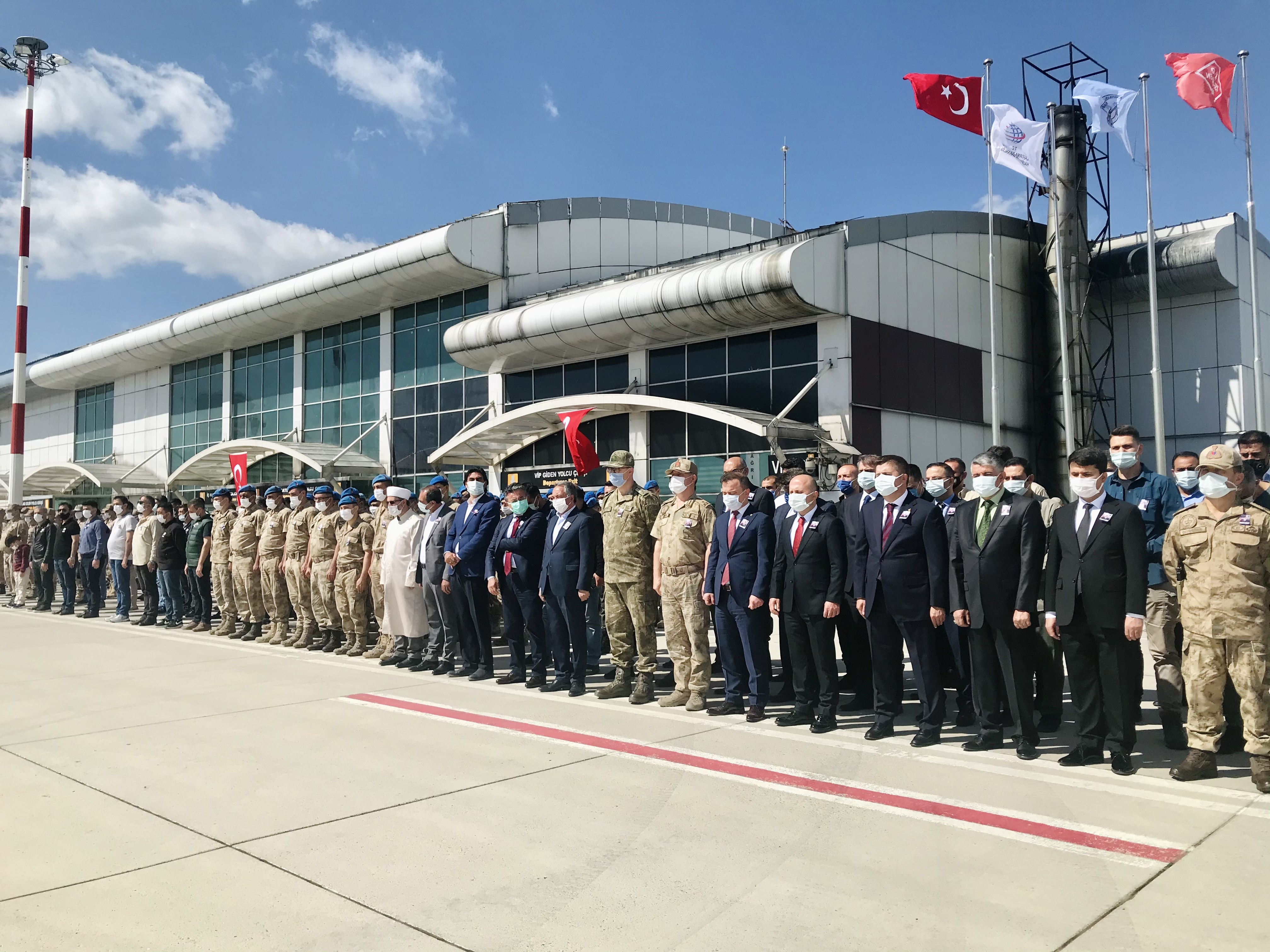 Eren-15 Operasyonunda şehit olan Jandarma Uzman Çavuş Hüseyin Keleş'in cenazesi Ankara’ya gönderildi
