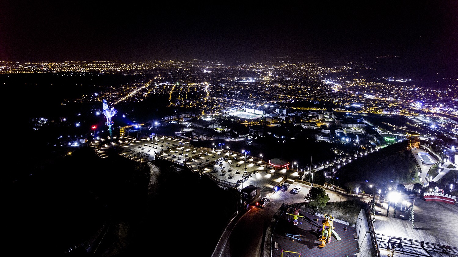 Seyir Tepesi Şehir Ormanı kapılarını yeniden halka açtı