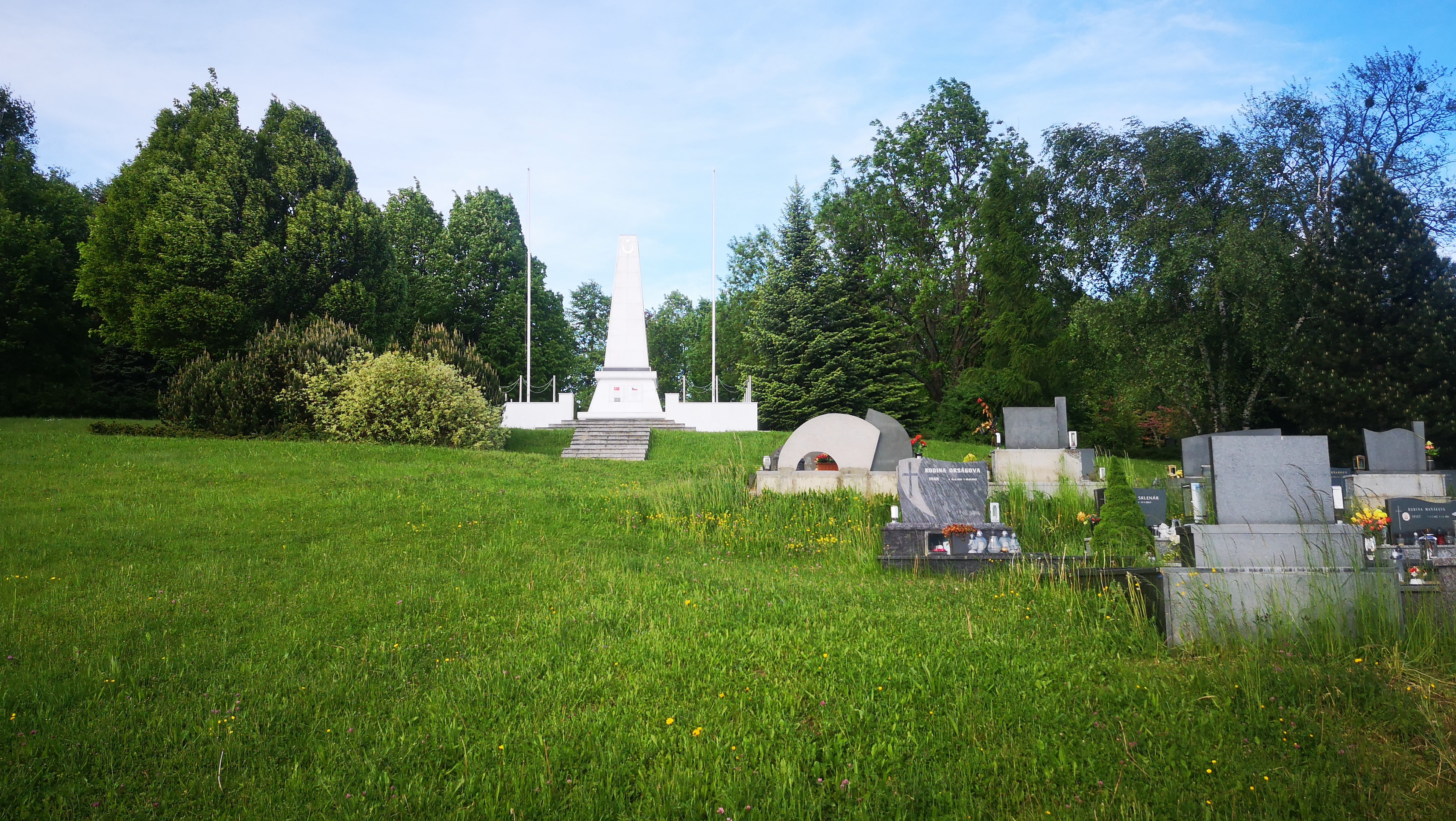 Galiçya'daki Türk askerlerinin namaz kılarken çekilen fotoğrafları 104 yıl sonra ortaya çıktı