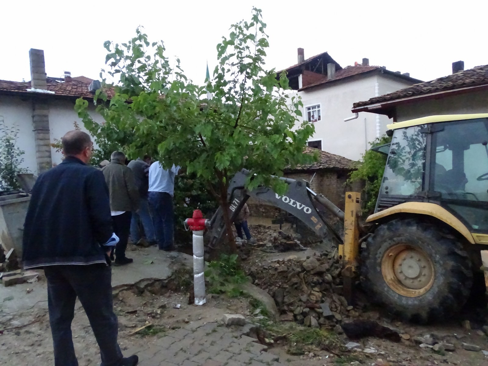 Dereler taştı, tarım arazileri sular altında kaldı