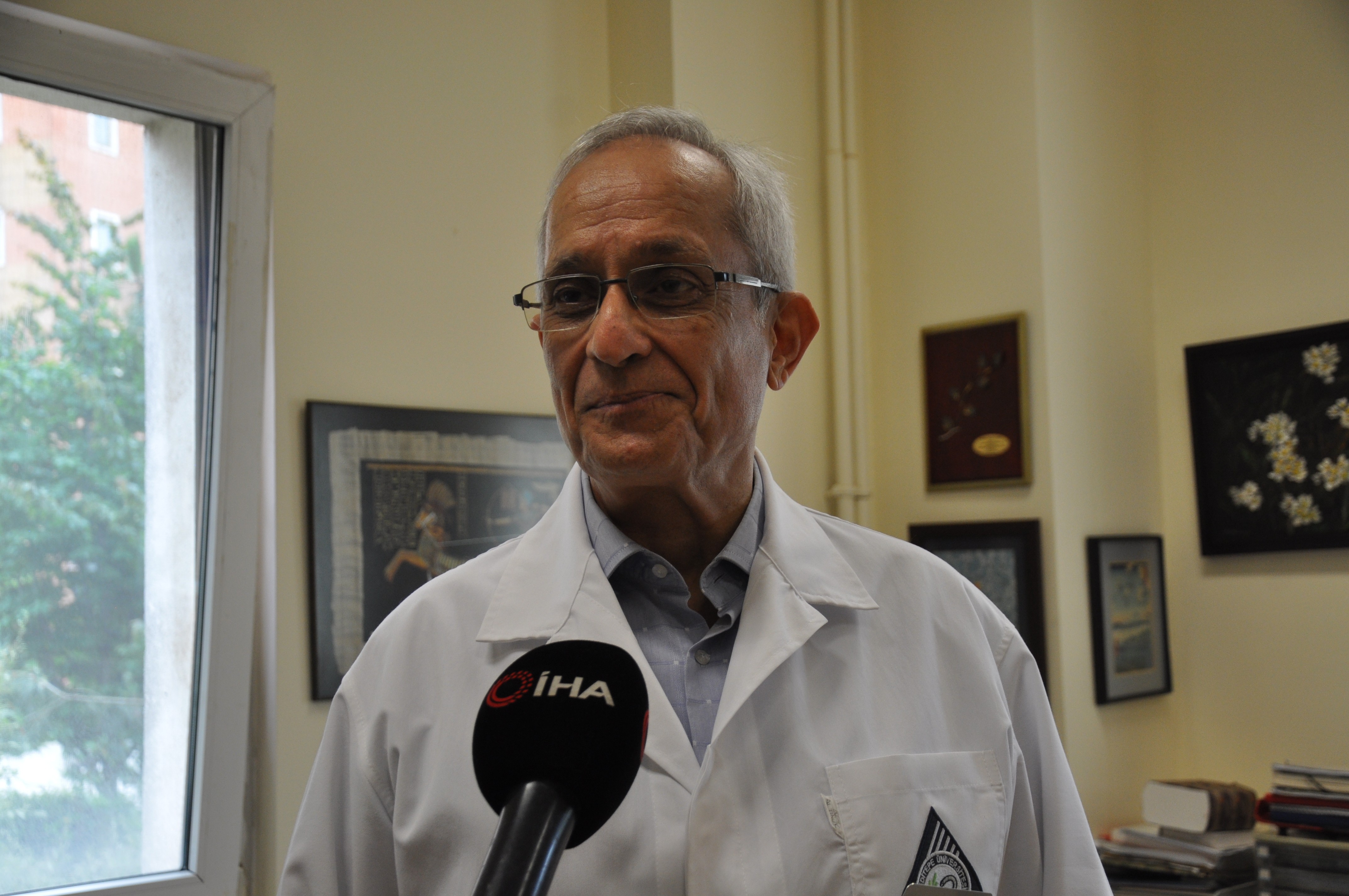 Prof. Dr. Erdem Yeşilada: 'Covid-19 hücrelerini yok ediyor'