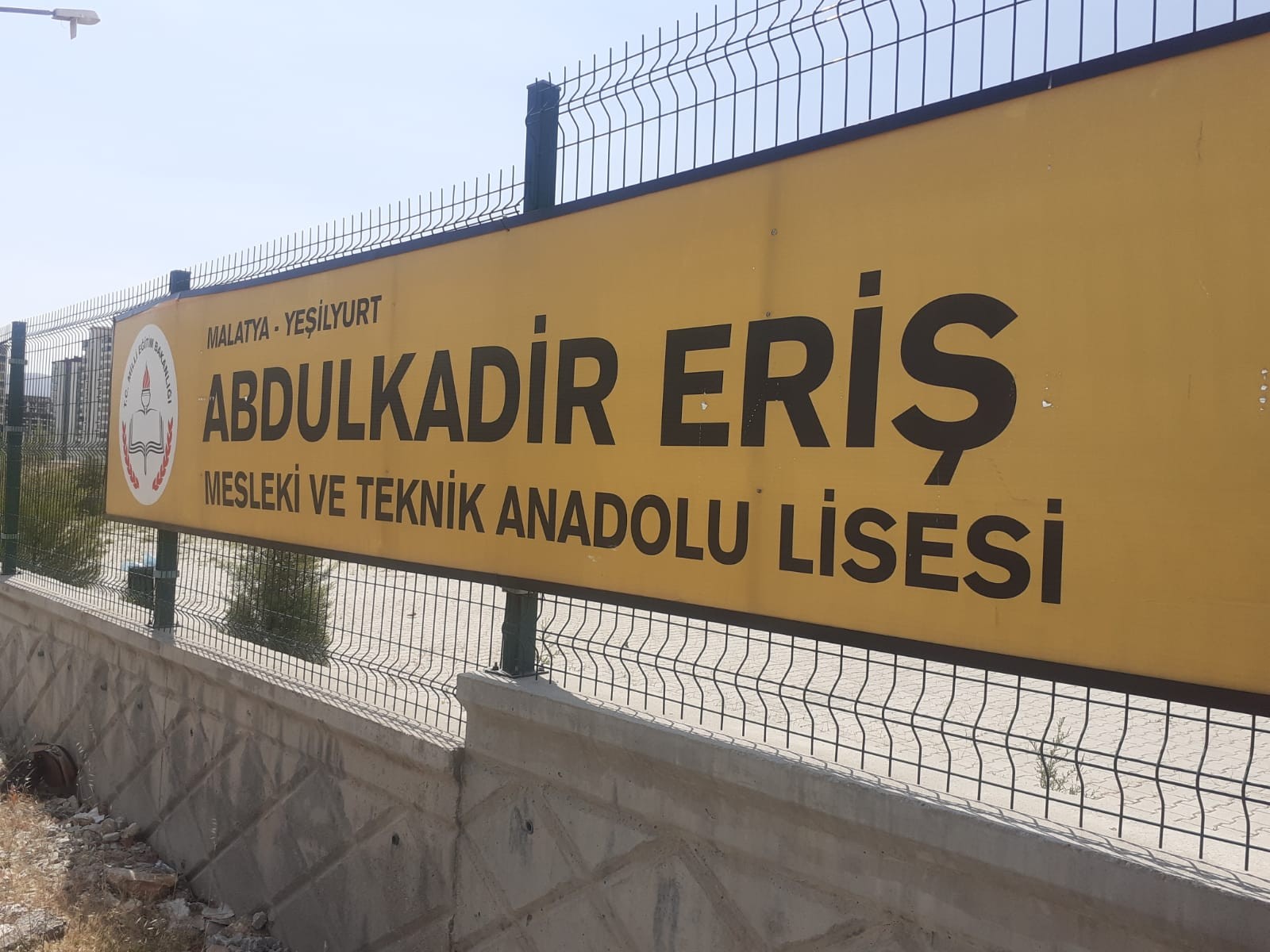 Değişen okul ismi öğrencileri mağdur etti