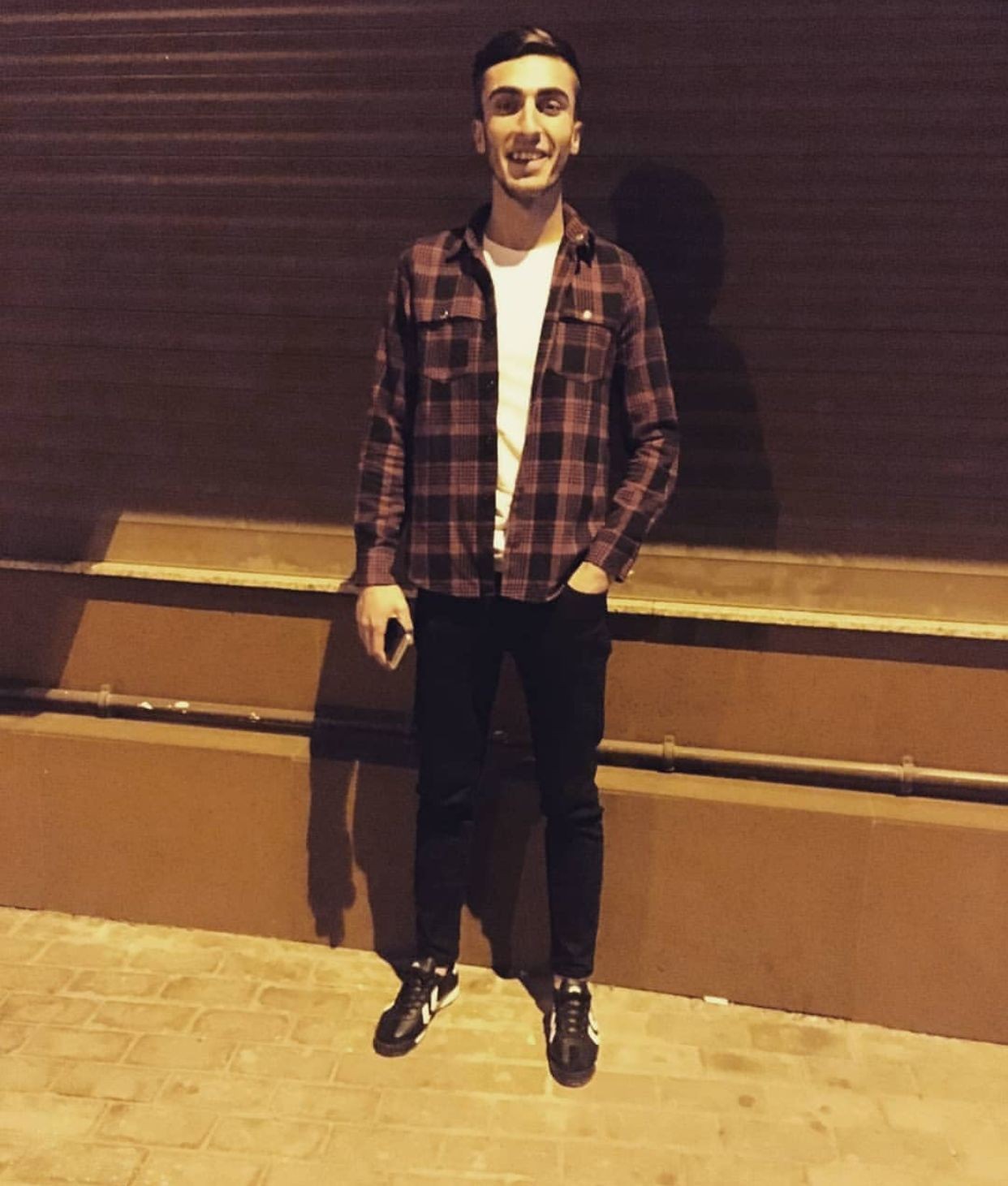 Zeytinburnu’nda silahlı kavgada 21 yaşındaki genç hayatını kaybetti