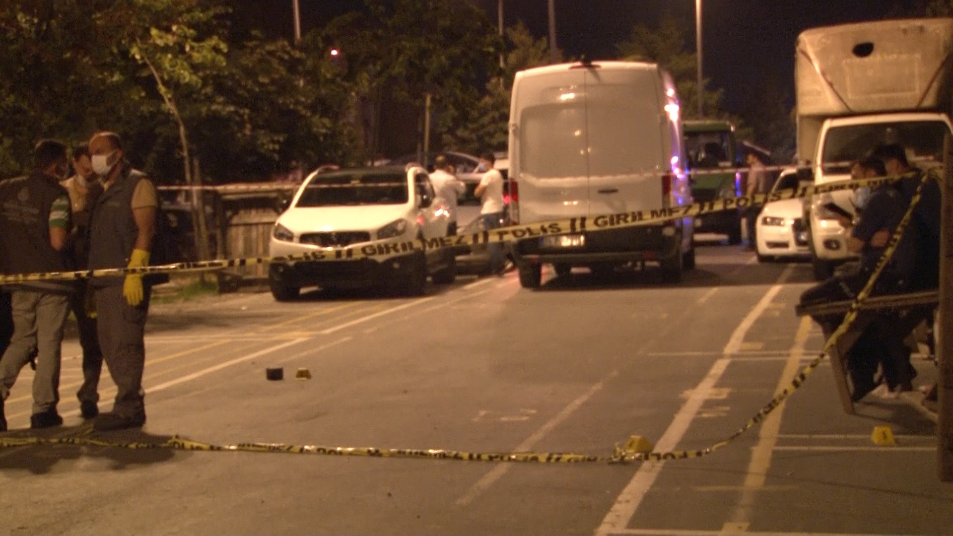 Bağcılar’da ailesiyle parkta oturan şahıs, tartıştığı iki kişiye kurşun yağdırdı:1 ölü, 1 yaralı