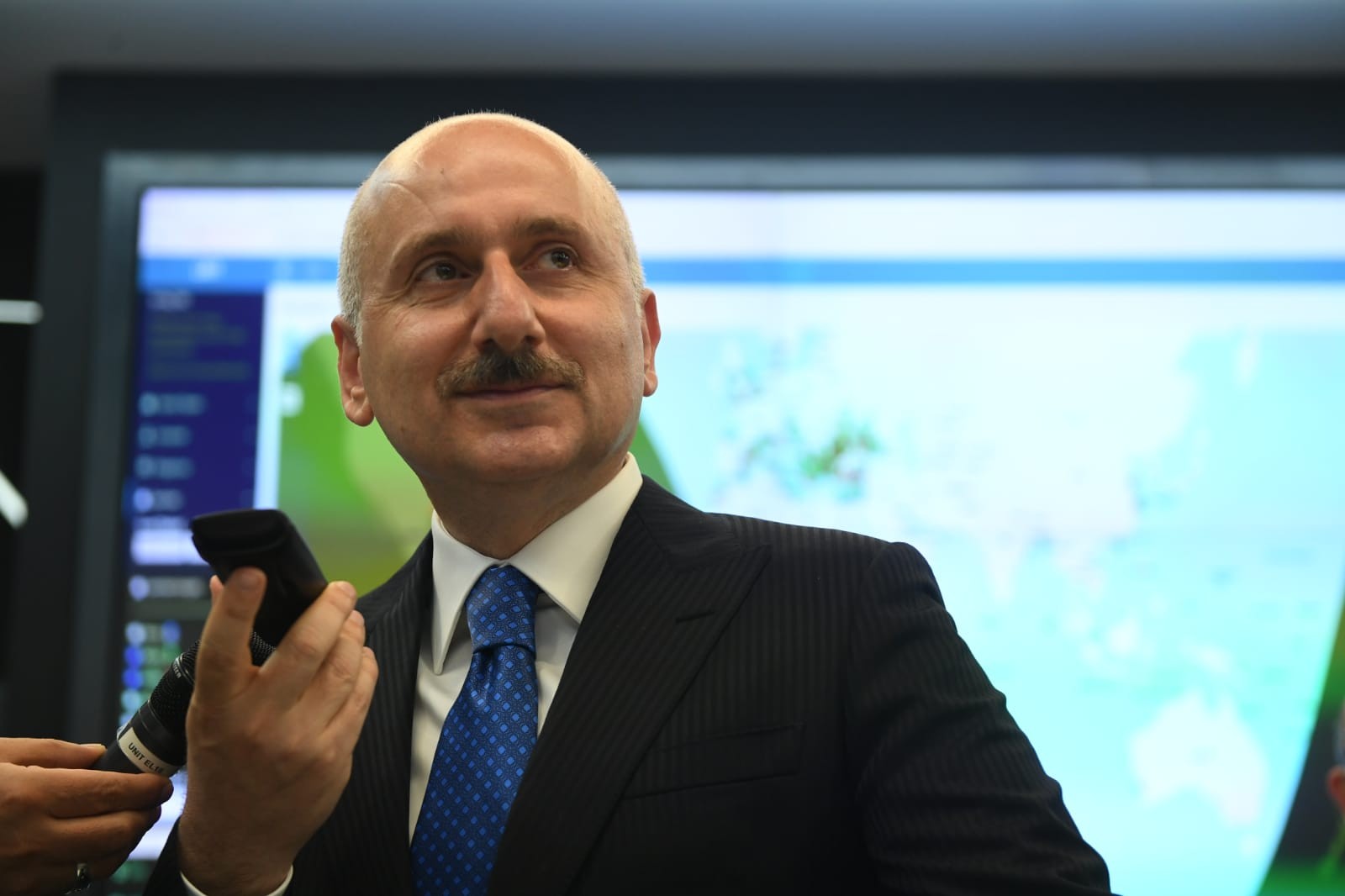 Bakan Karaismailoğlu: 'Dünyanın her noktasında Türk denizciliği ve Türk havacılığına hizmet veriyoruz'