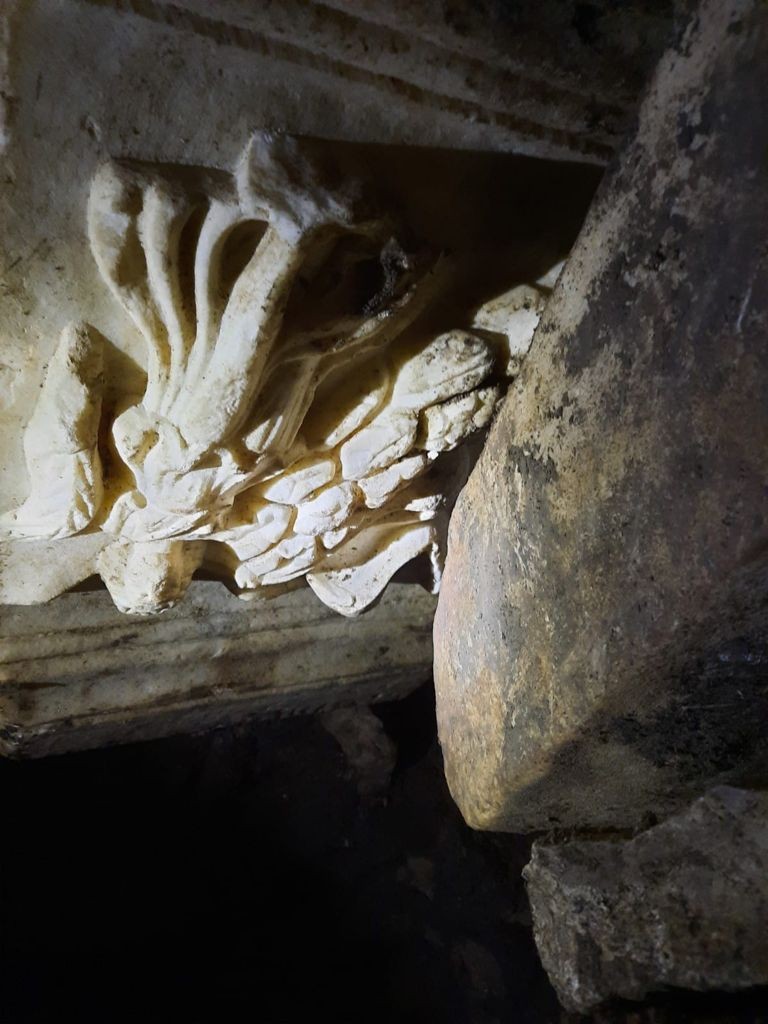 Defineciler bilinmeyen yer altı şehrini ortaya çıkardı