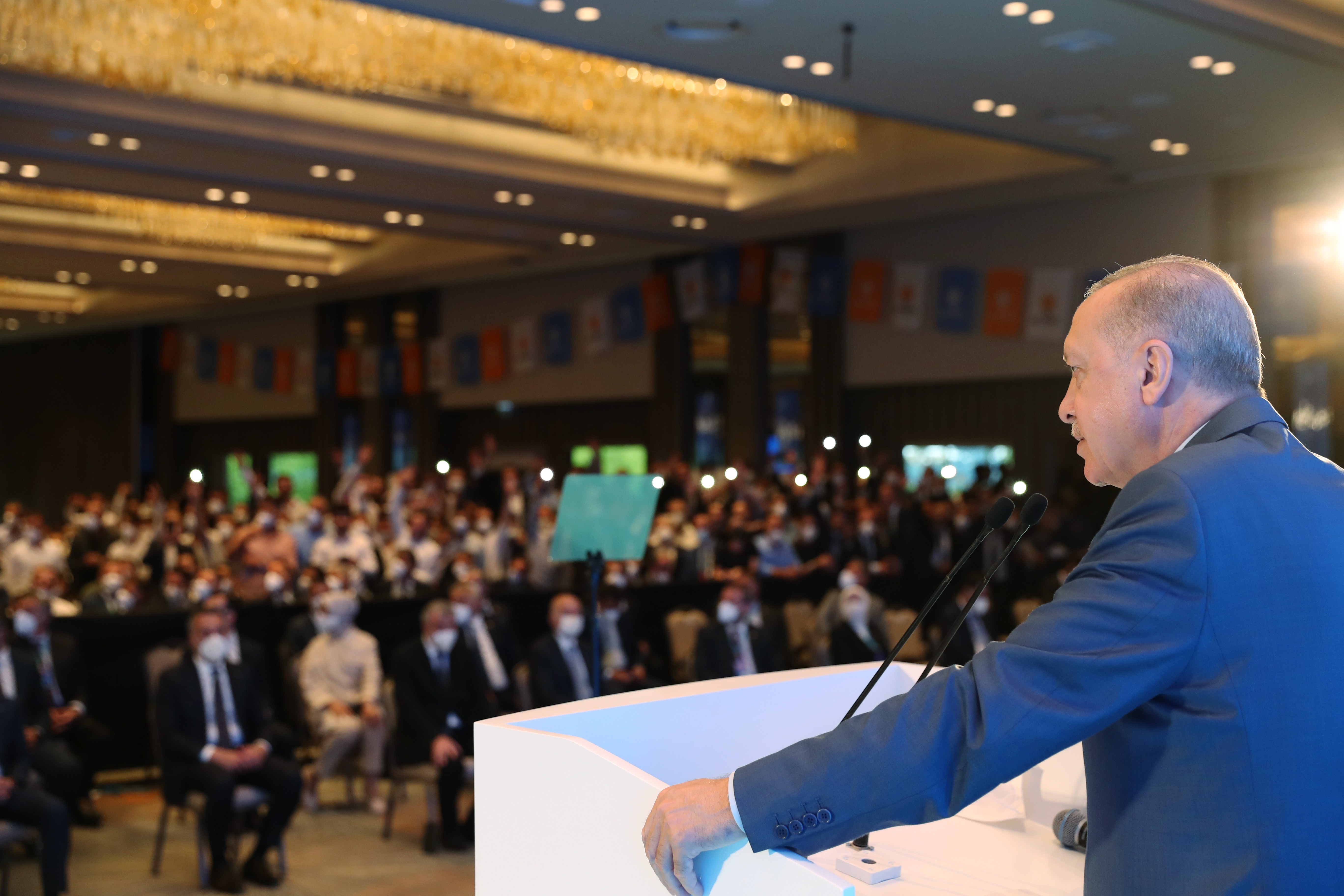 Cumhurbaşkanı Erdoğan: 'CHP, tıpkı 27 Mayıs darbesi öncesi gibi, Türk siyasetini zehirlemekte, kirletmektedir'