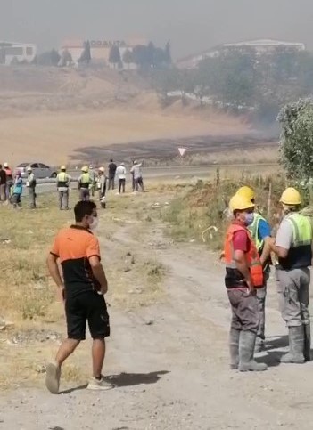 Ekmek teknelerini korumaya çalışırken az daha ölüyorlardı