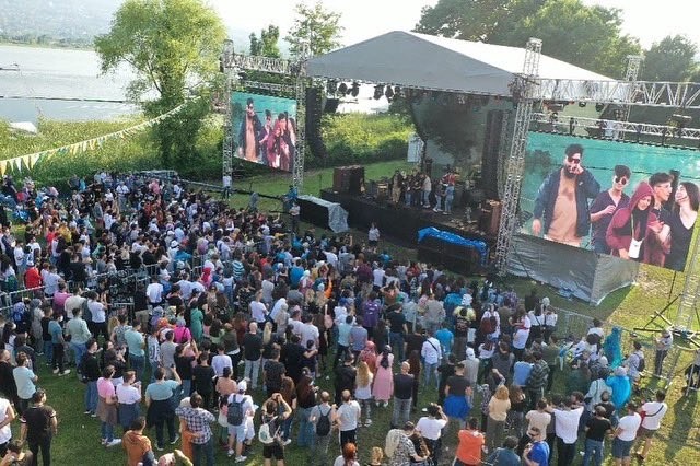 Kocaeli’de gençler Eypio ile coştu