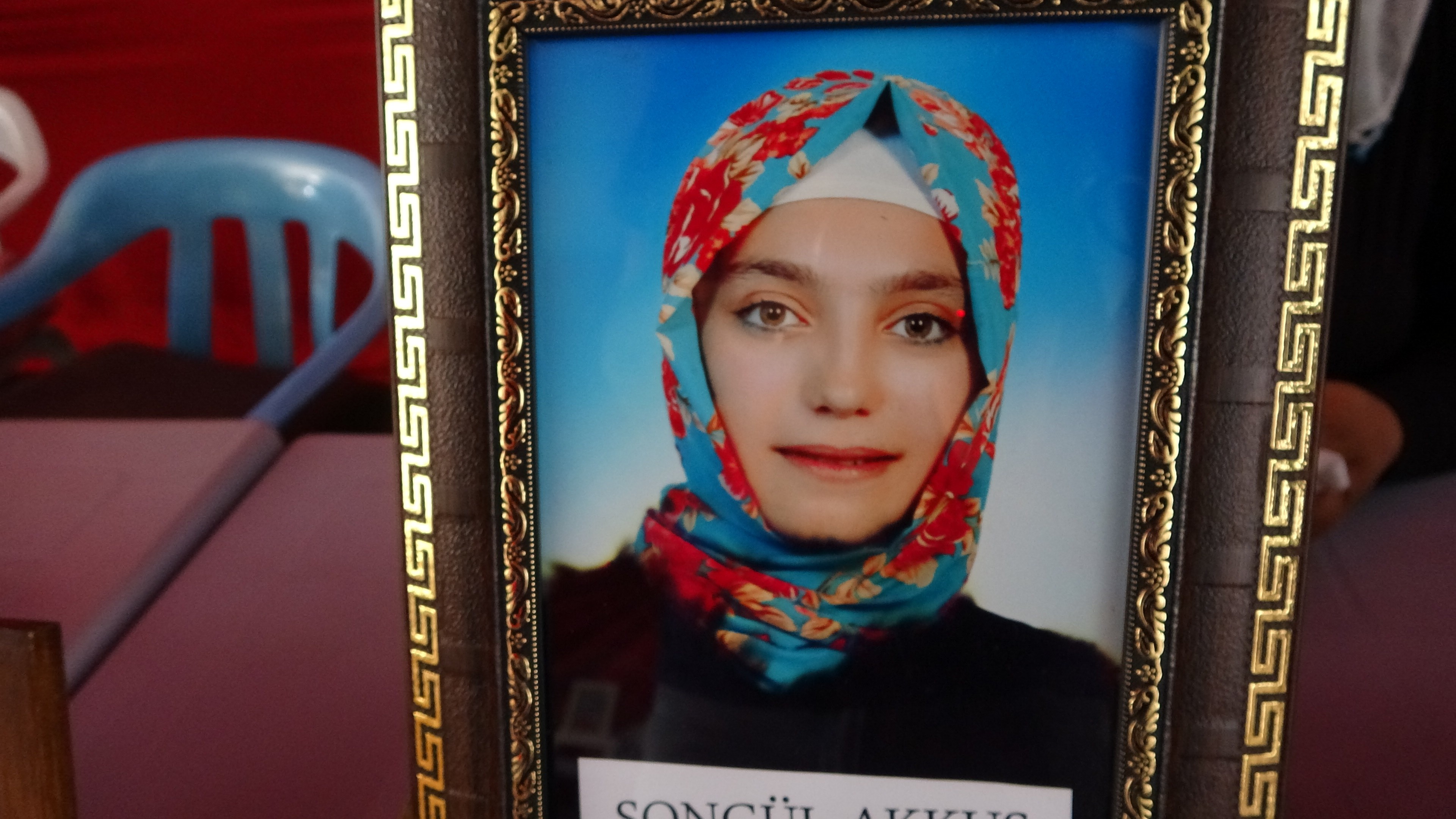 Evlat nöbetindeki anne Akkuş HDP ve PKK'ya ateş püskürdü