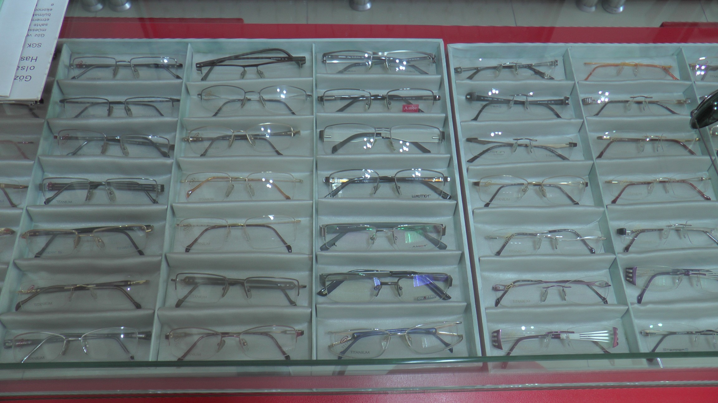 Çakma gözlük gerçeğine vesile