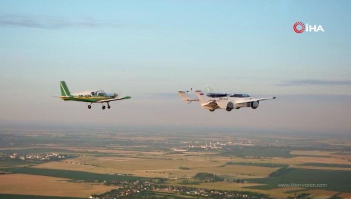 Uçan araba ilk şehirlerarası uçuşunu gerçekleştirdi