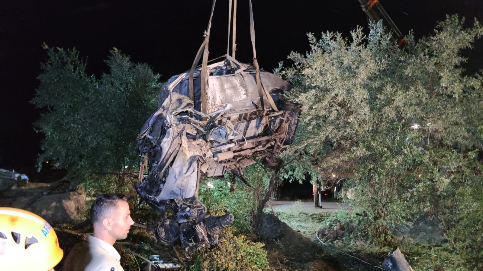 Mültecileri taşıyan minibüs kaza yaptı: 12 ölü, 20 yaralı