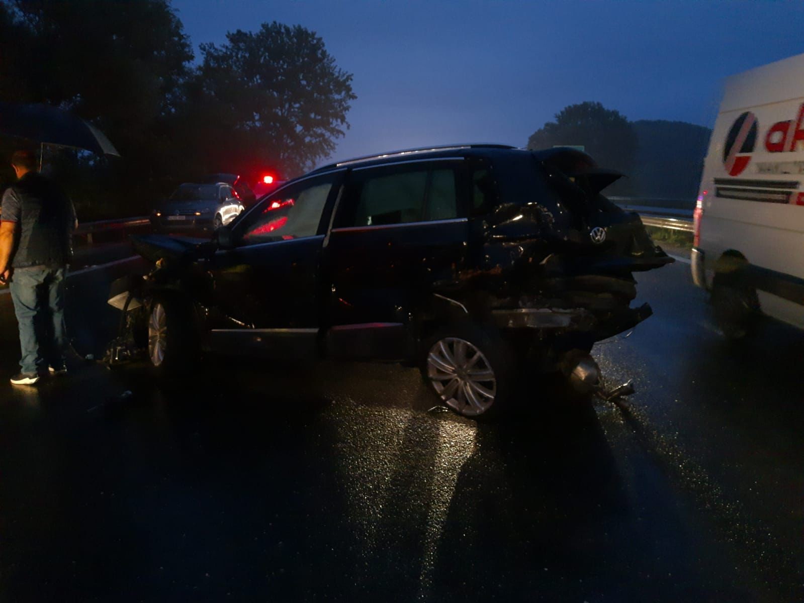 TEM’de 7 araç birbirine girdi: 4 yaralı