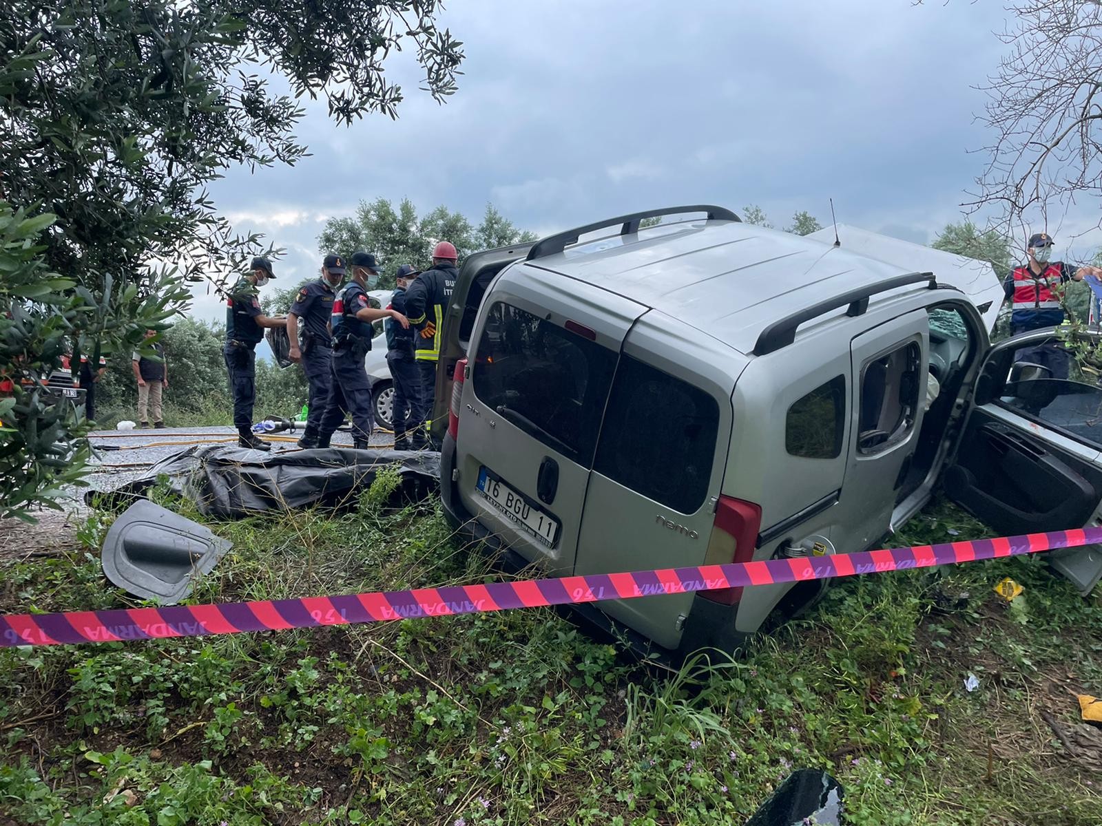 Katliam gibi kaza: 4 ölü, biri ağır 5 yaralı