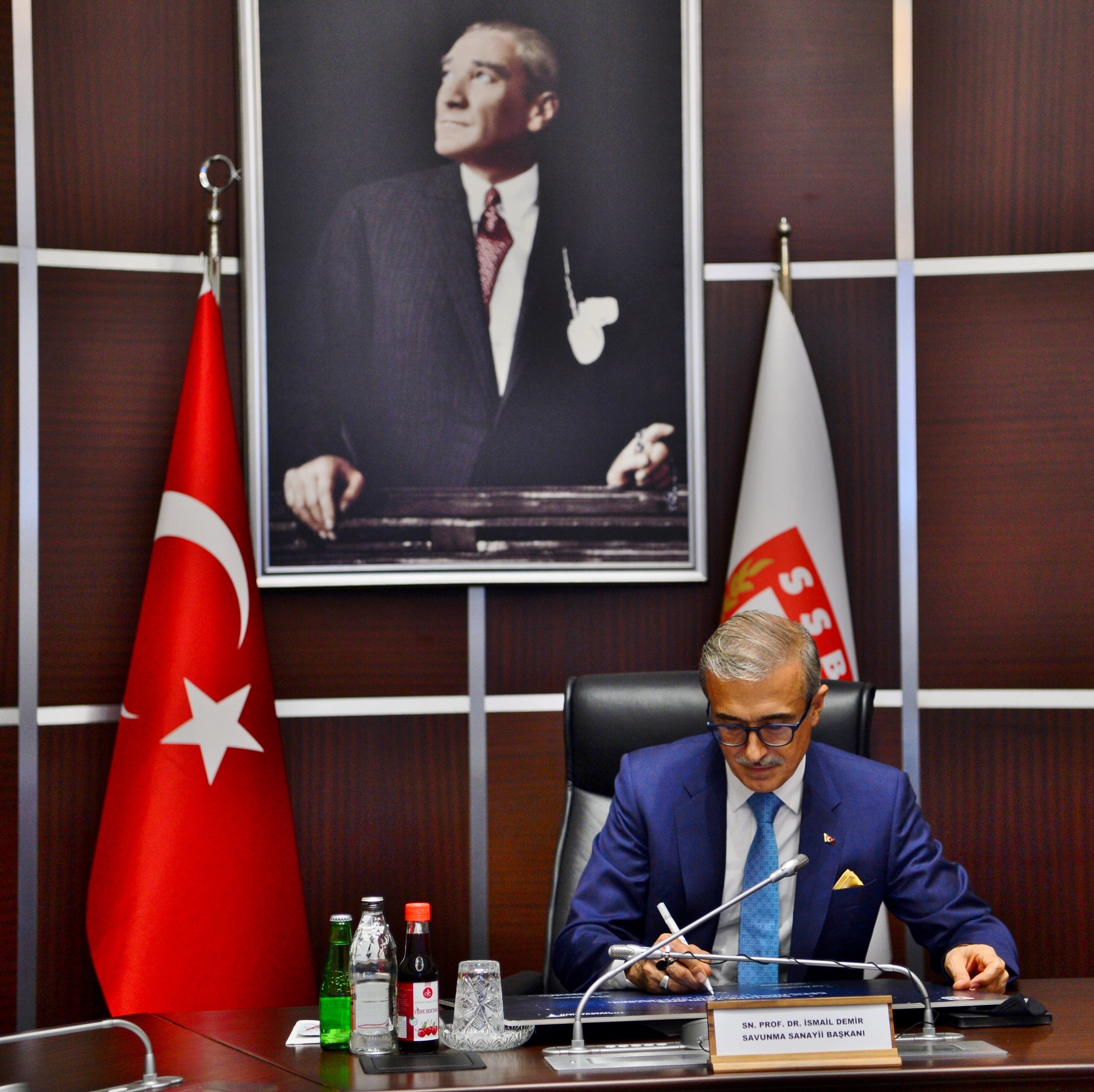 Göktürk yenileme keşif gözetleme uydu sistemi projesinde imzalar atıldı