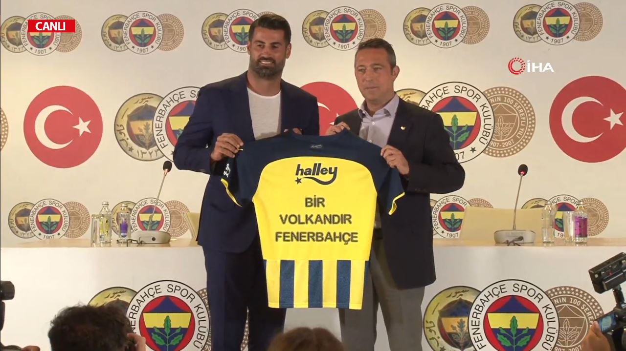 Volkan Demirel, Fenerbahçe'deki görevinden ayrıldı