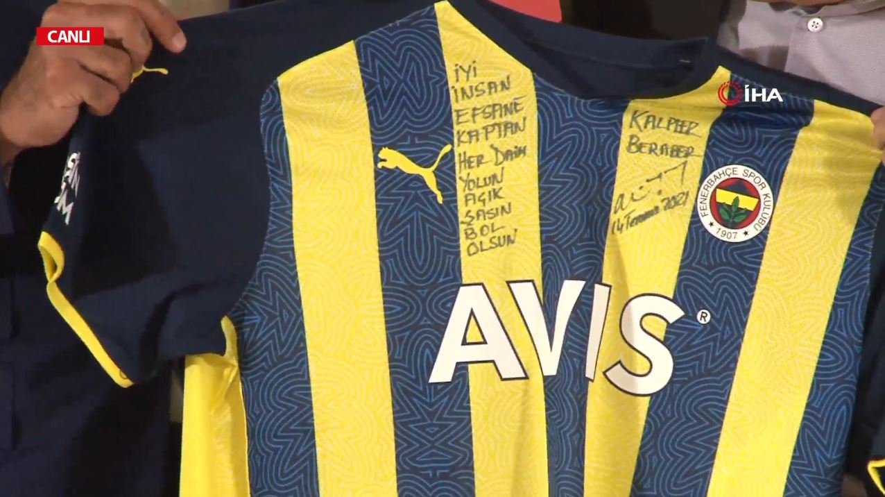 Volkan Demirel, Fenerbahçe'deki görevinden ayrıldı