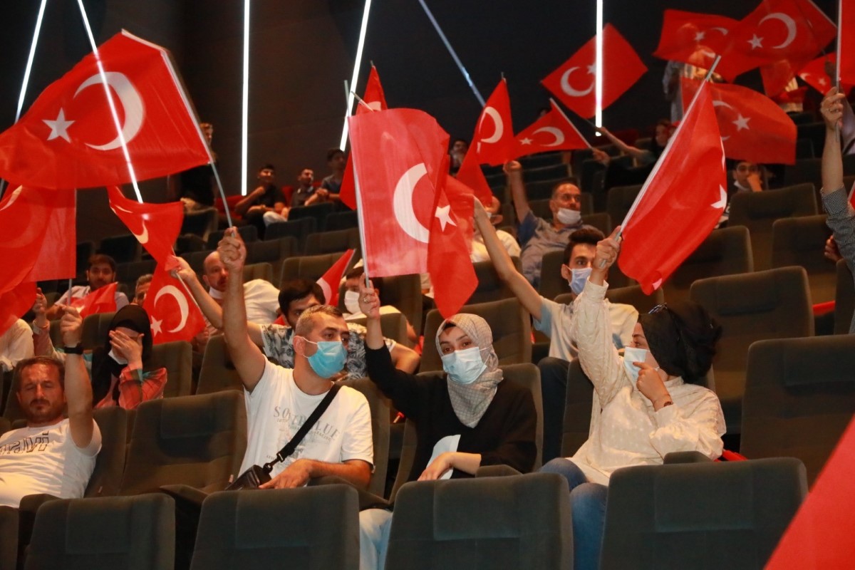 15 Temmuz Gazisi, köprüde yaşadıklarını gözyaşları içinde izledi